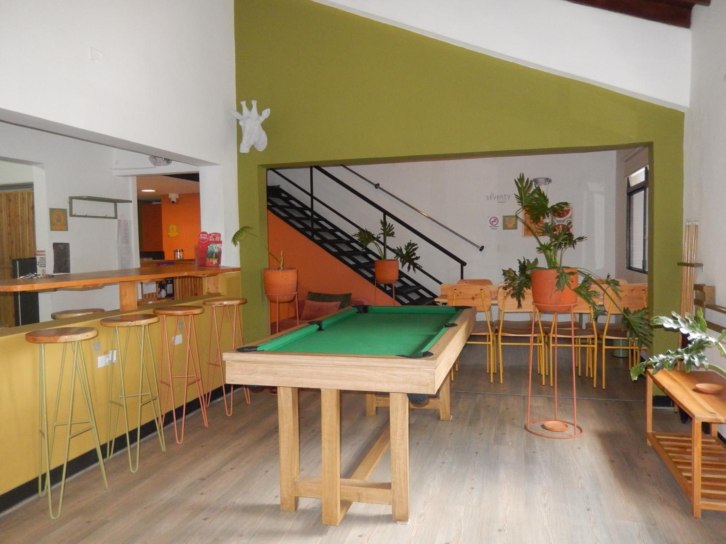 Apartments In La Seventy