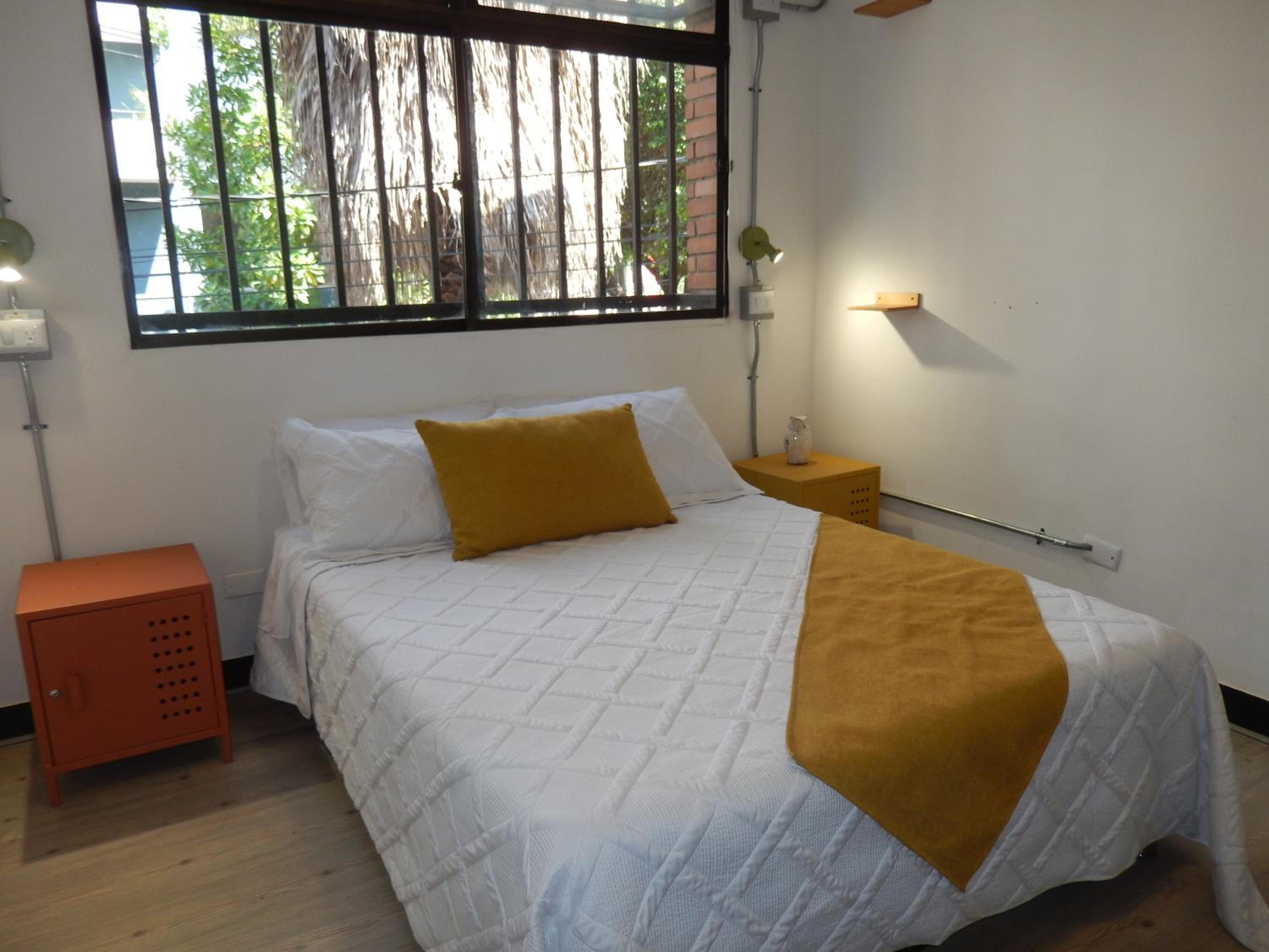 Apartments In La Seventy