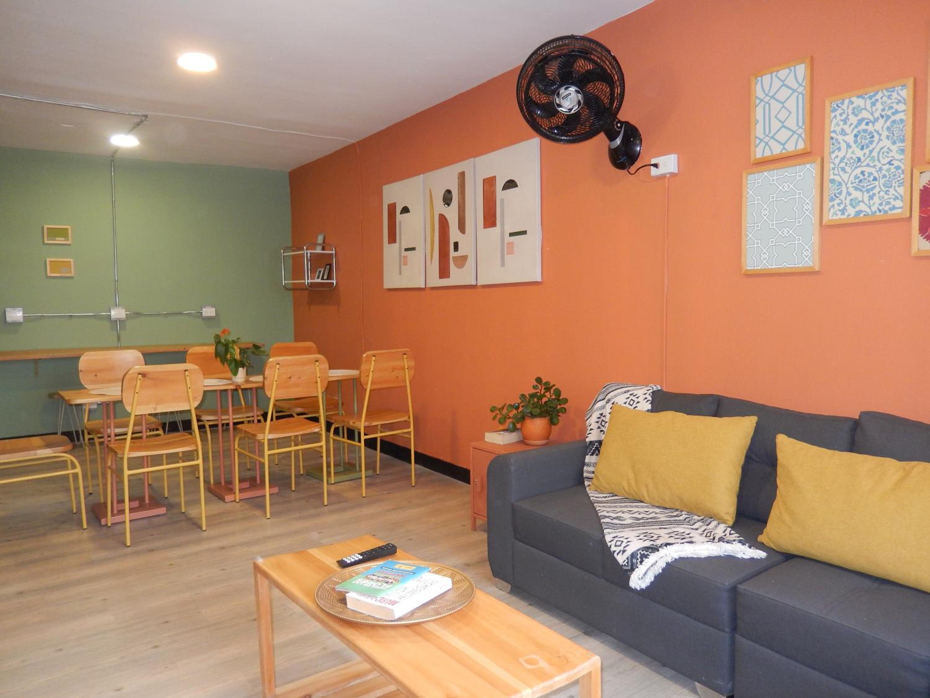 Apartments In La Seventy