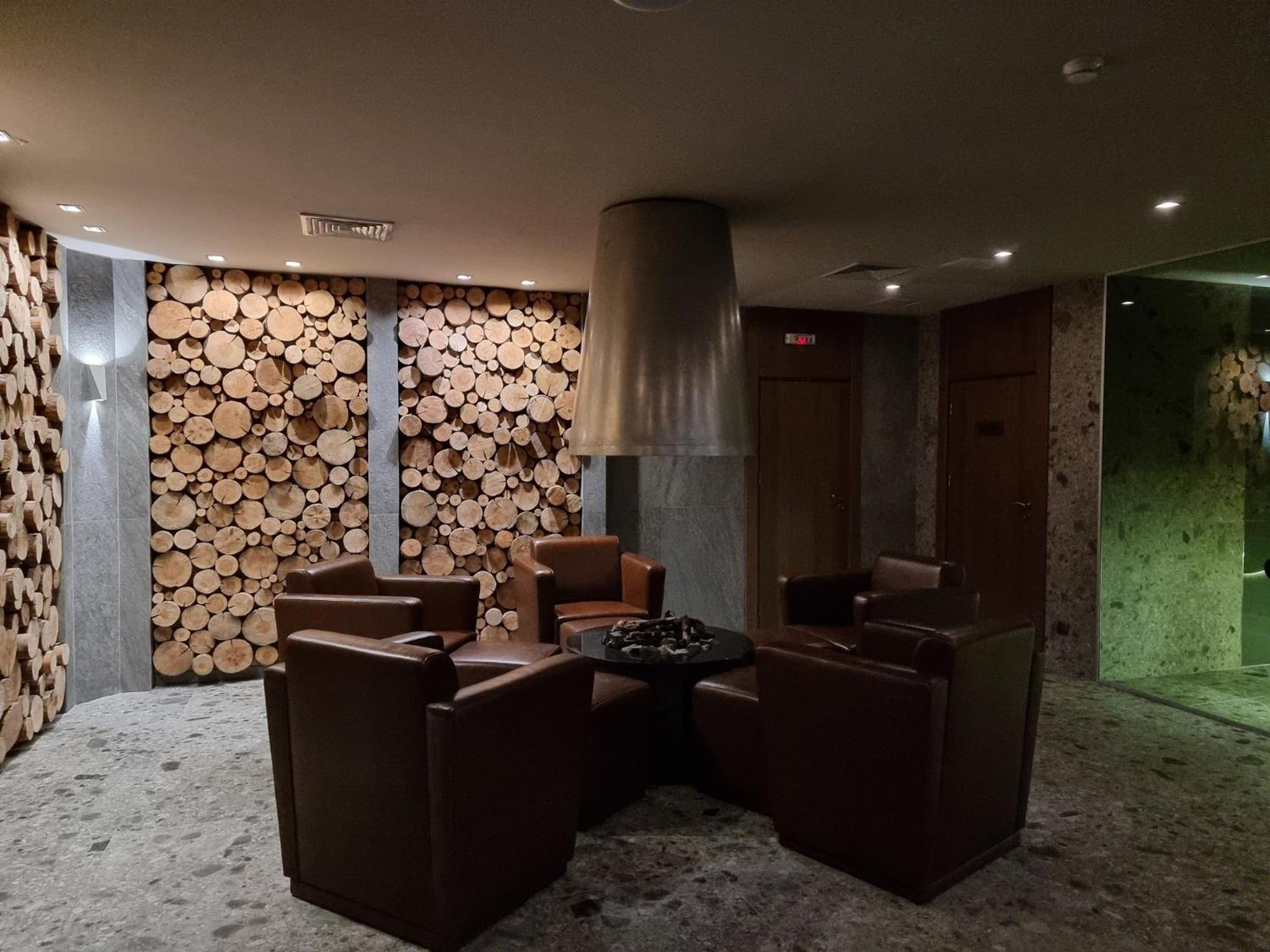 Pirin Deluxe Spa Studios