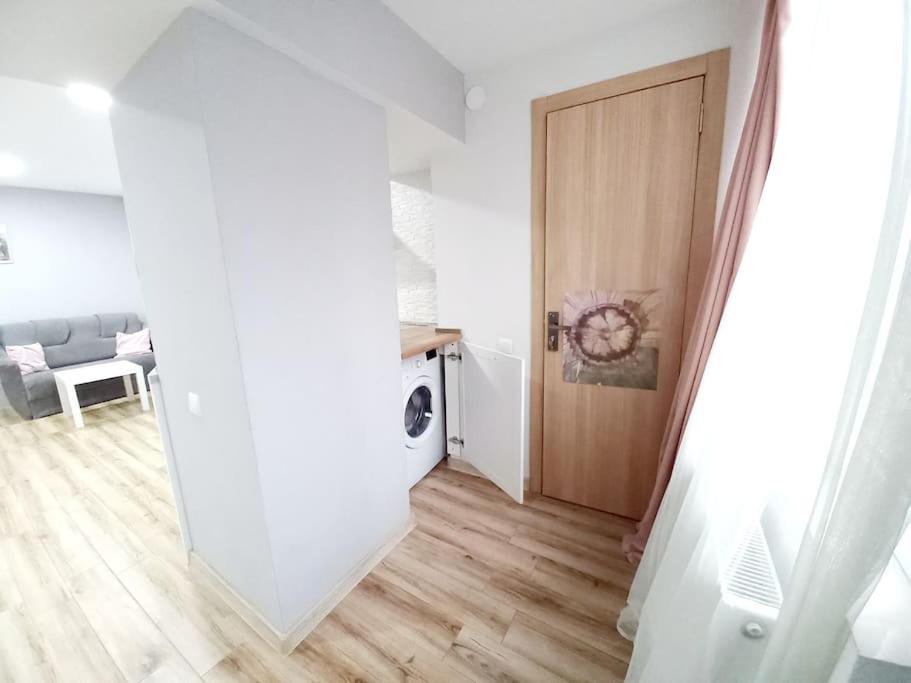 Cozy Studio Apartment on Rustaveli view 4