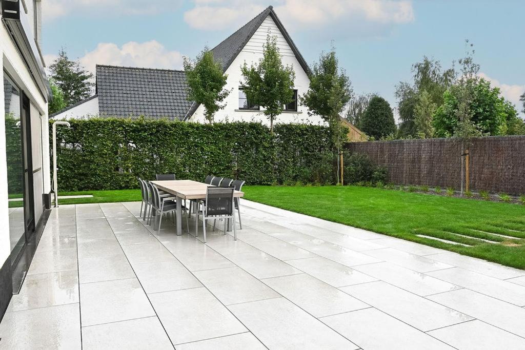 5 Star Ruime en Zonnige Vakantiewoning SVN7tien