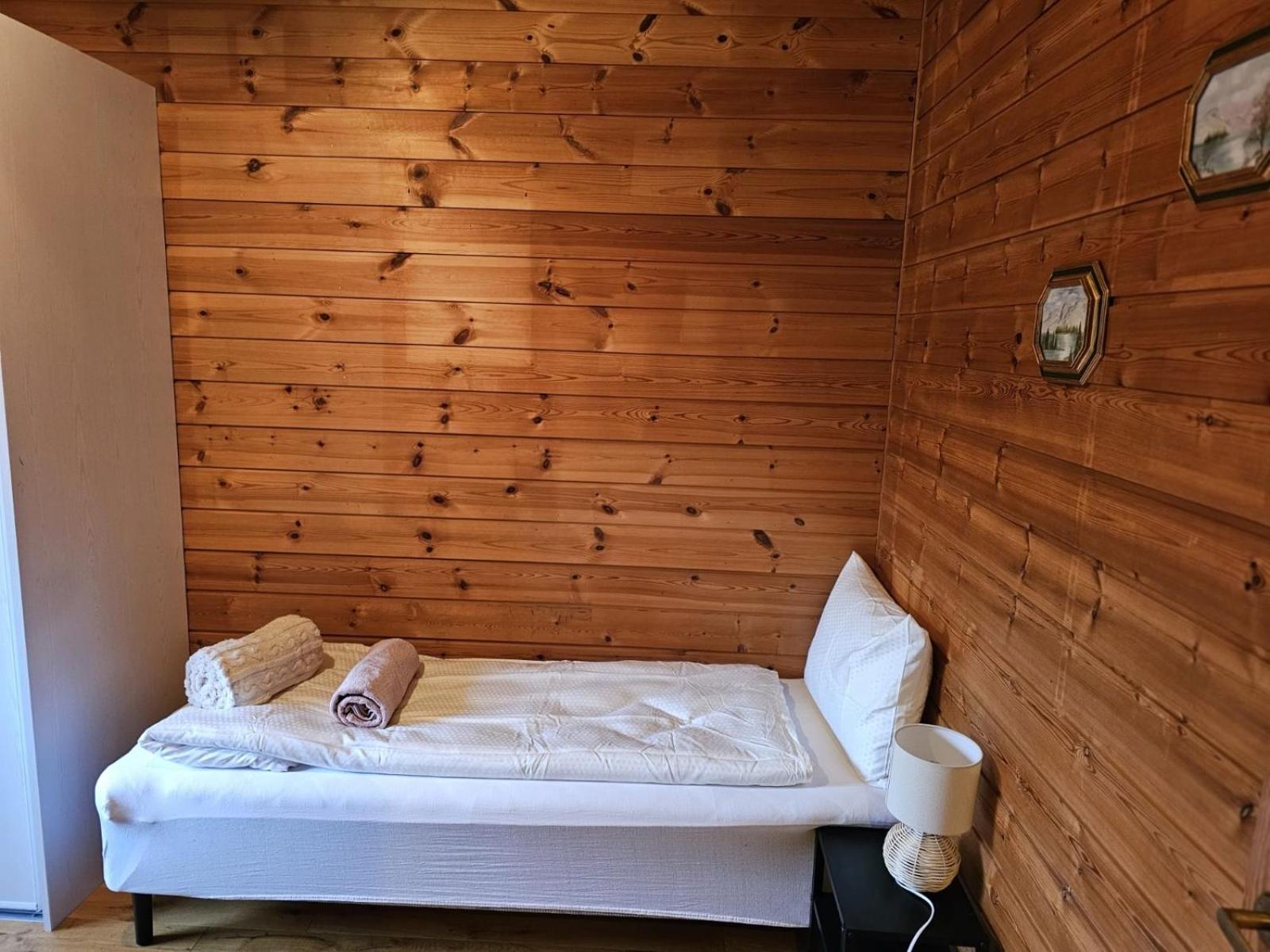 Private room - 3 in a luxury villa CHALET STYLE view 4