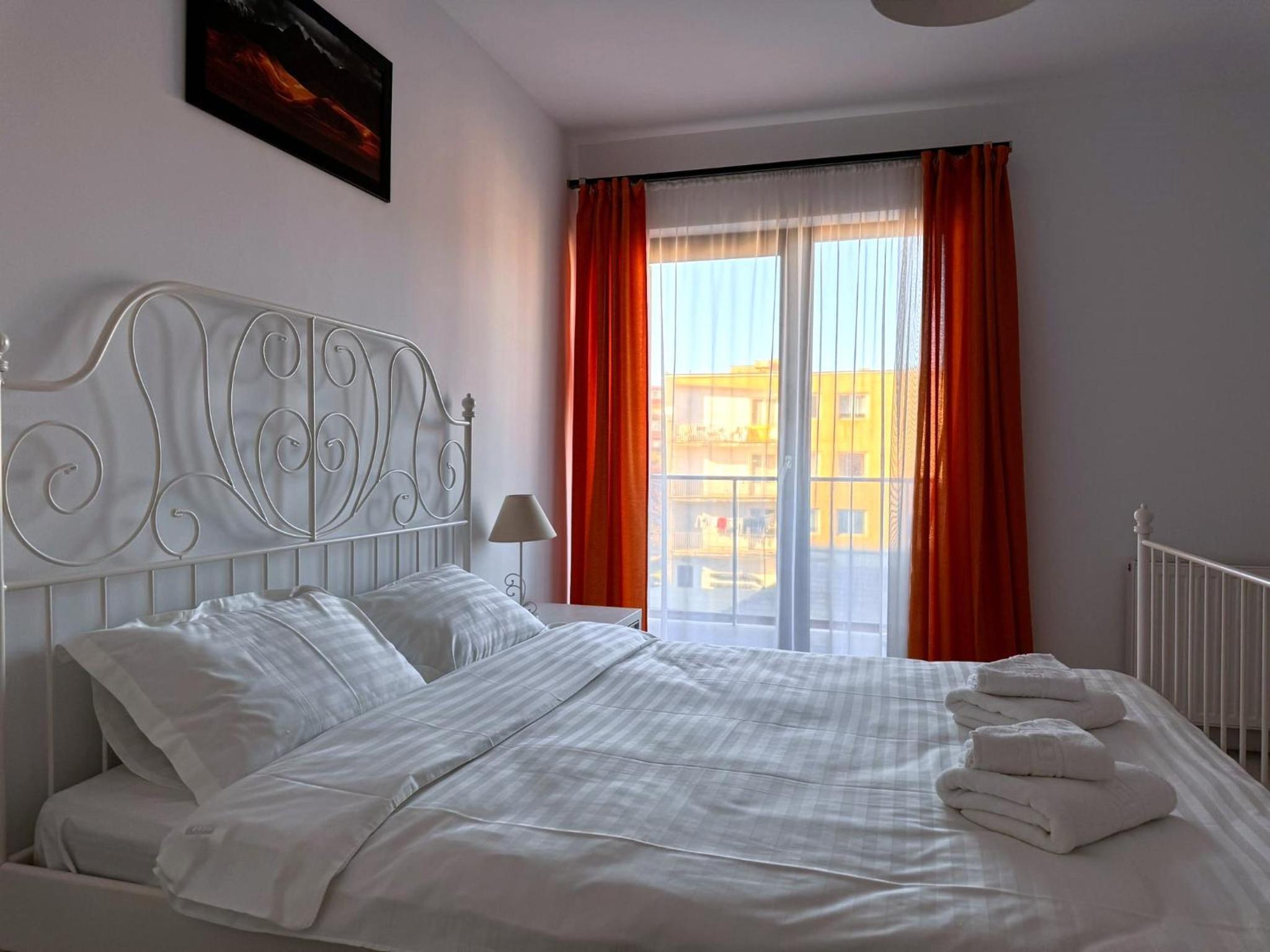 Platinia One view 5