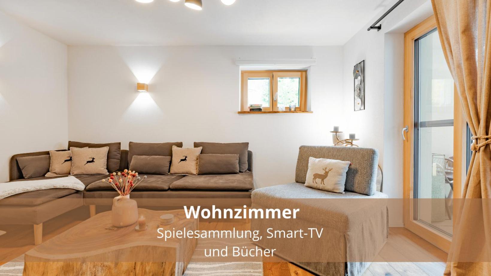 Chalet WaldHäusl luxuriöse Ferienwohnungen mit Sauna & Whirlpool, Kamin, Balkon oder Terrasse mit Bergblick view 5