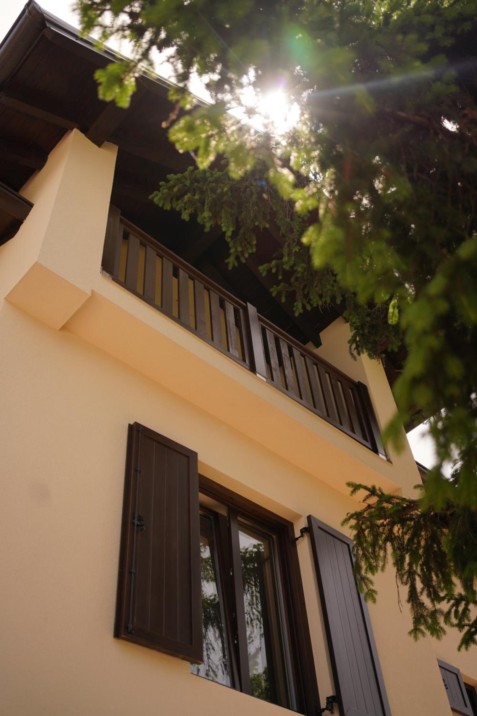 Star Hill Apartments