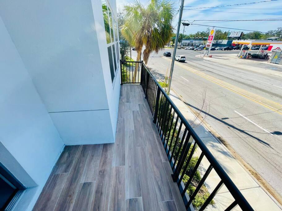Townhouse, 4bd35bth, Sleep 8 Central Location! view 2