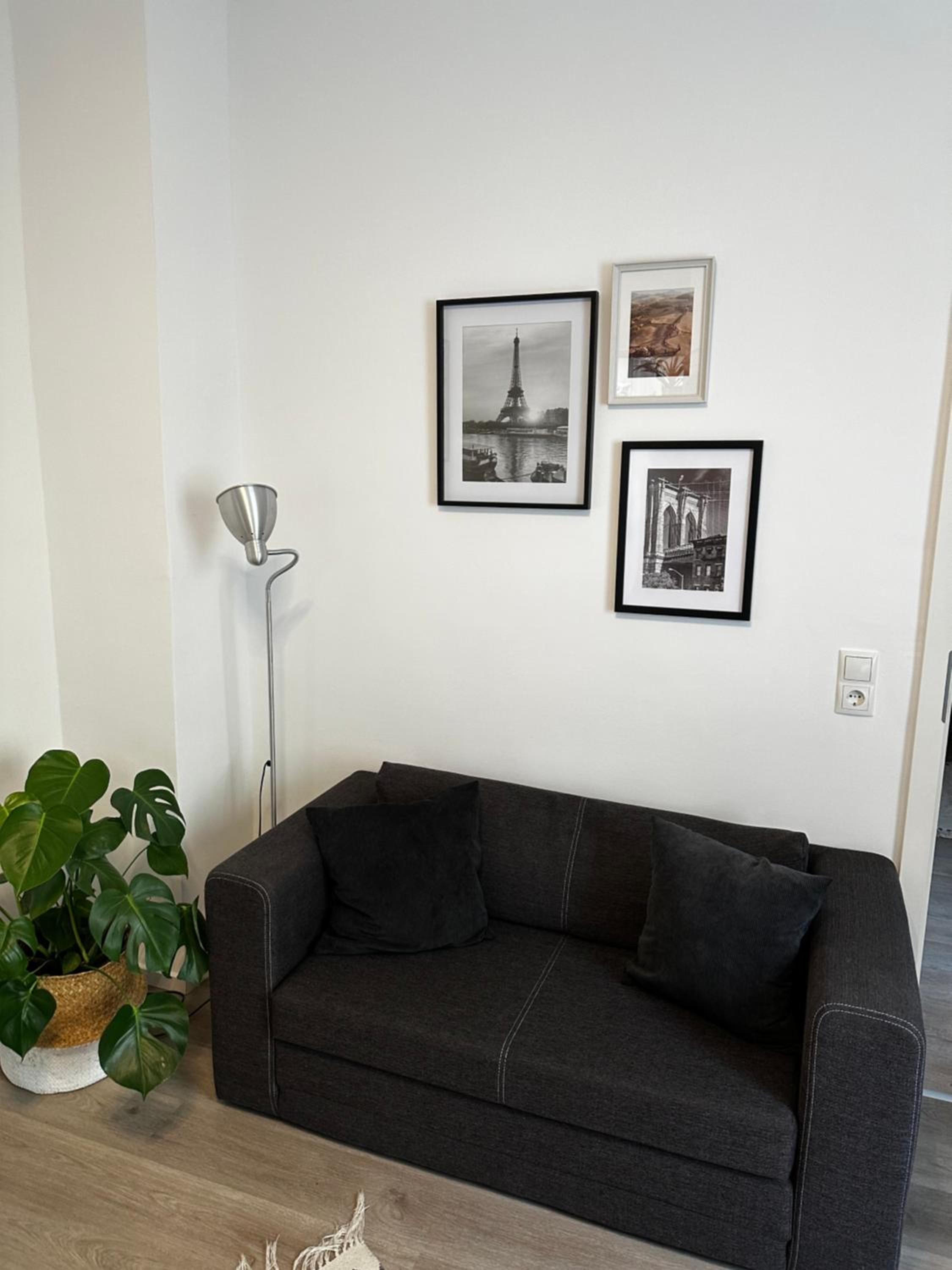 INTERIOR APARTMENTS - ICE-Bhf, ruhig, modern, urban, zentral, Veranda & Parkplatz,