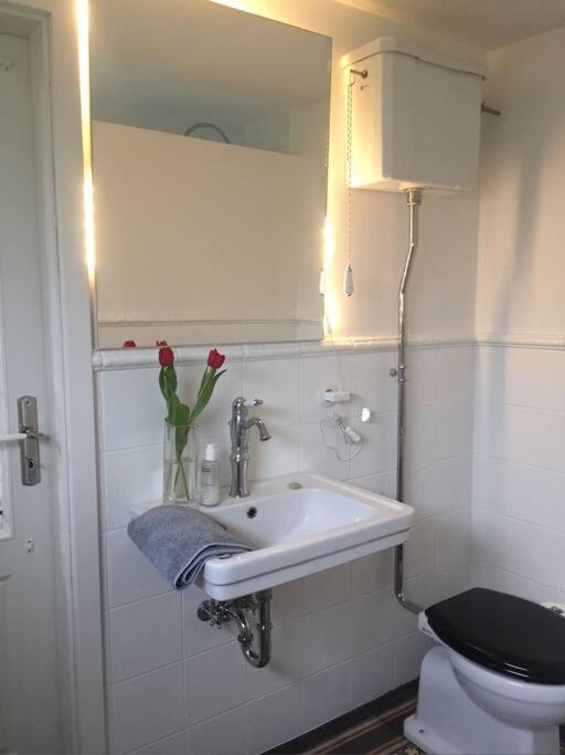 NEU Seehaus mit Kamin und Hot Tub