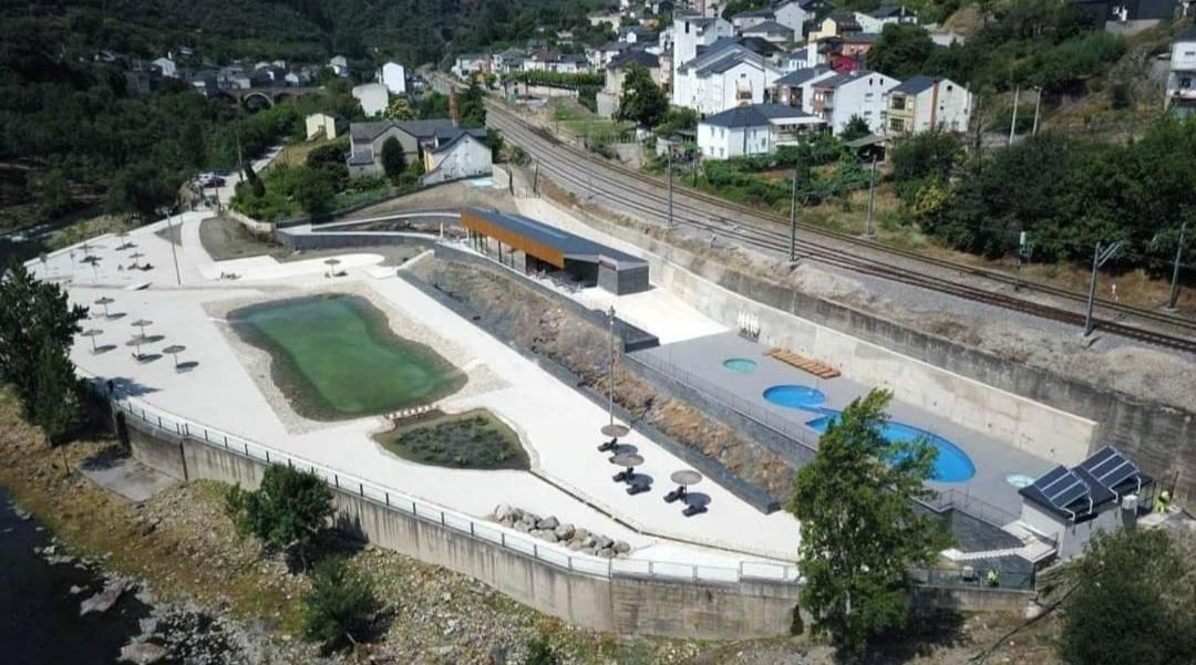 DÚPLEX DUQUESA