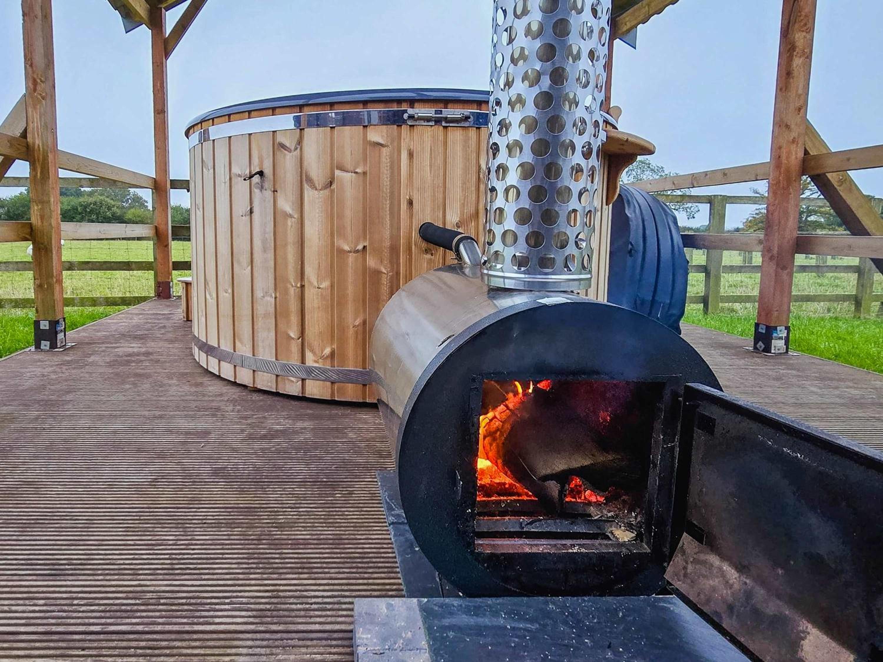 Reindeer Lodge Very Special Retreat With Private Hot Tub Near Cannock Chase By STAE-Homes view 3