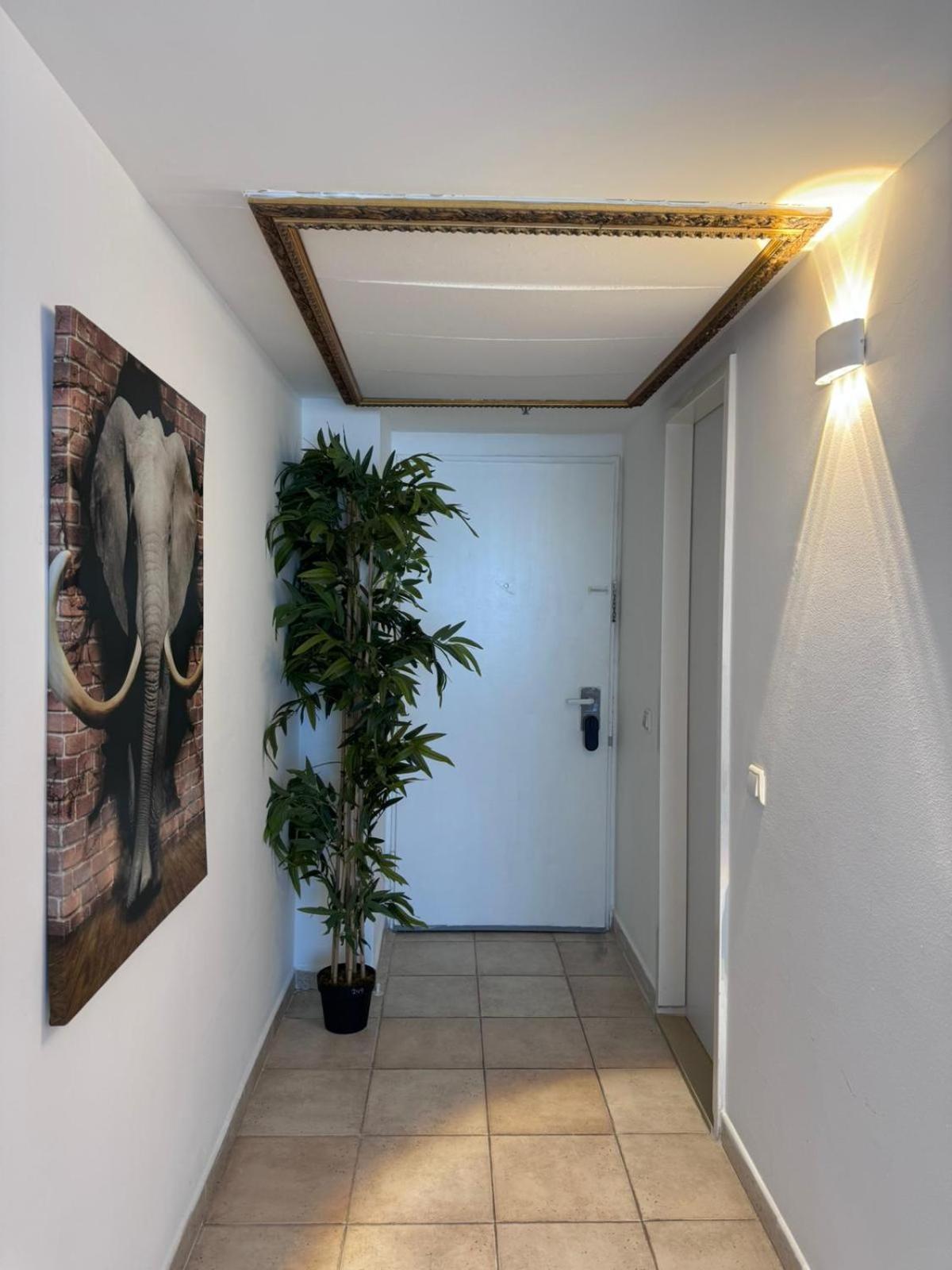 Levi Urban - Mediterranean Dream Vacation Apartment in Haifa view 3