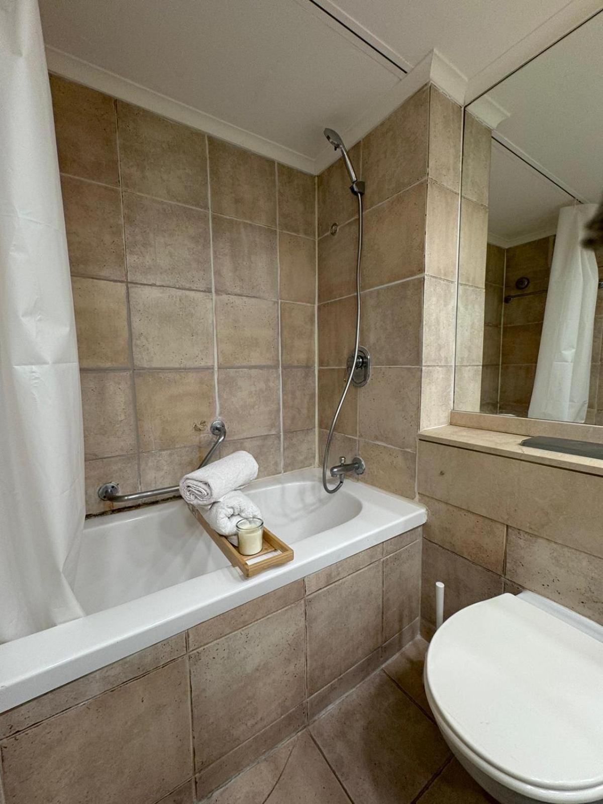 Levi Urban - Mediterranean Dream Vacation Apartment in Haifa view 5