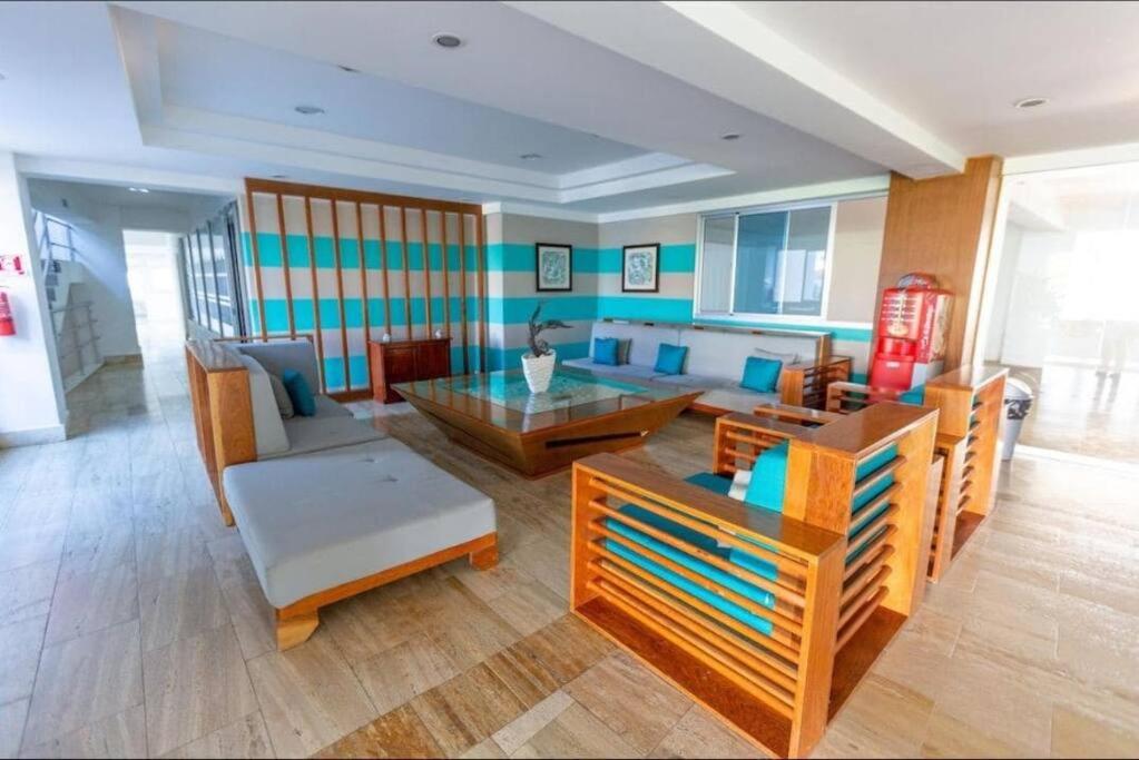 Luxury Beachfront Escape - LasOlas