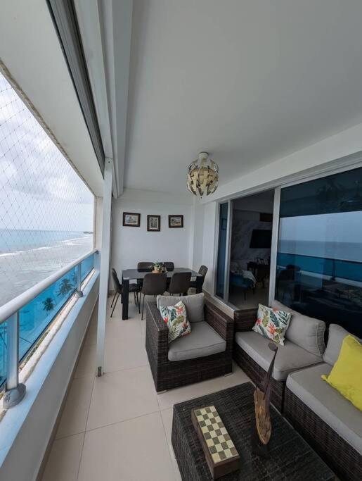 Luxury Beachfront Escape - LasOlas