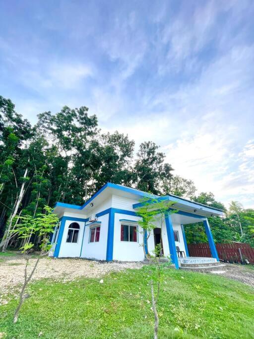 Blue Haven with beach view