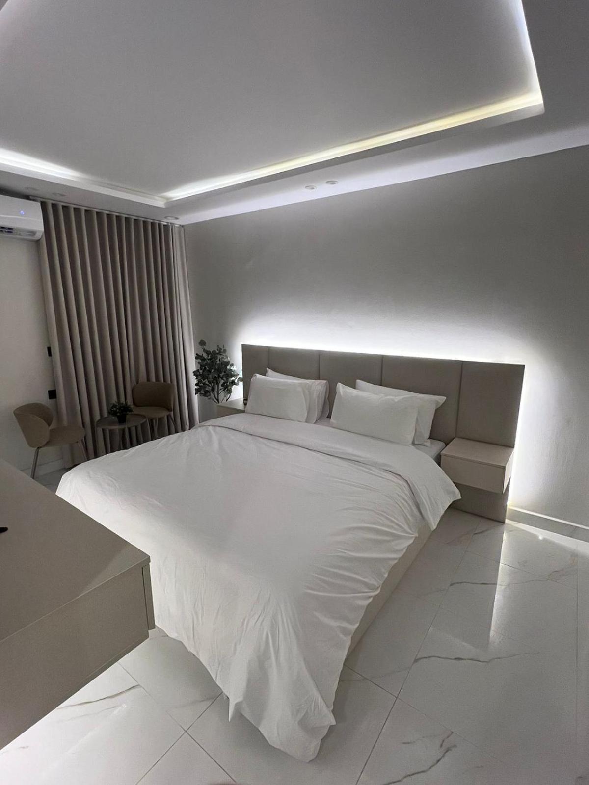 Quiet & elegant Apartment with self-entry