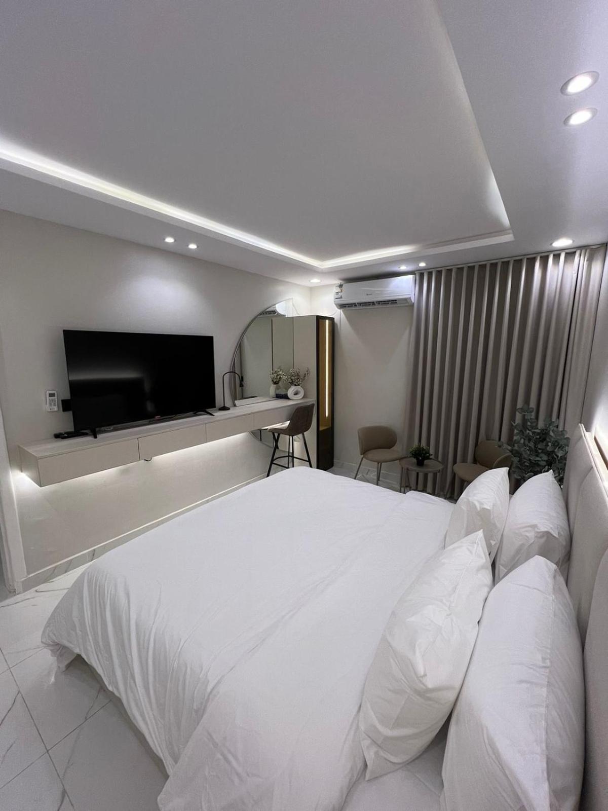 Quiet & elegant Apartment with self-entry