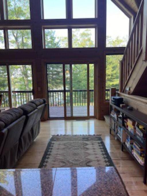 Welcome to Bear's Den Lodge view 4