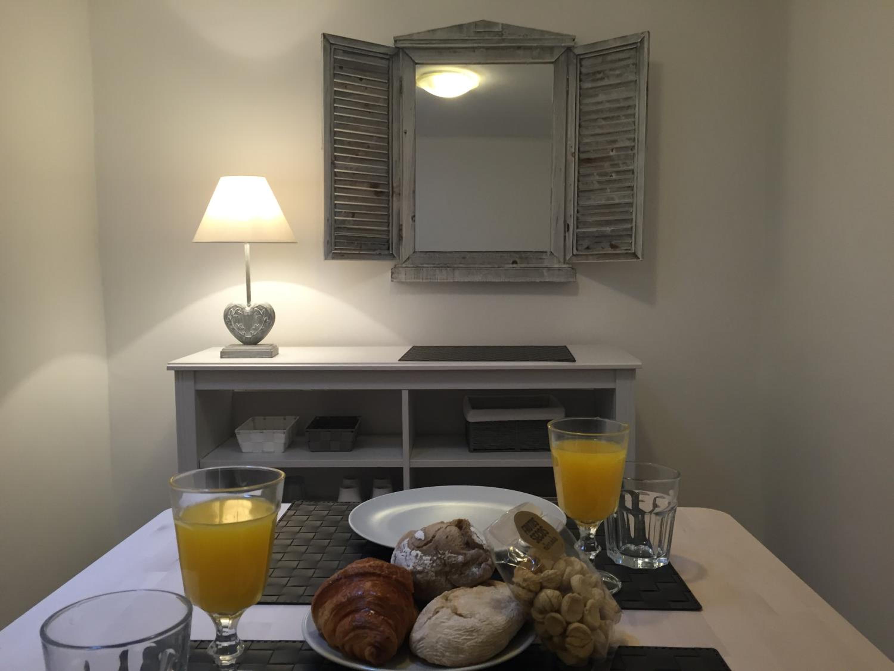FADO Bairro Alto - SSs Apartments