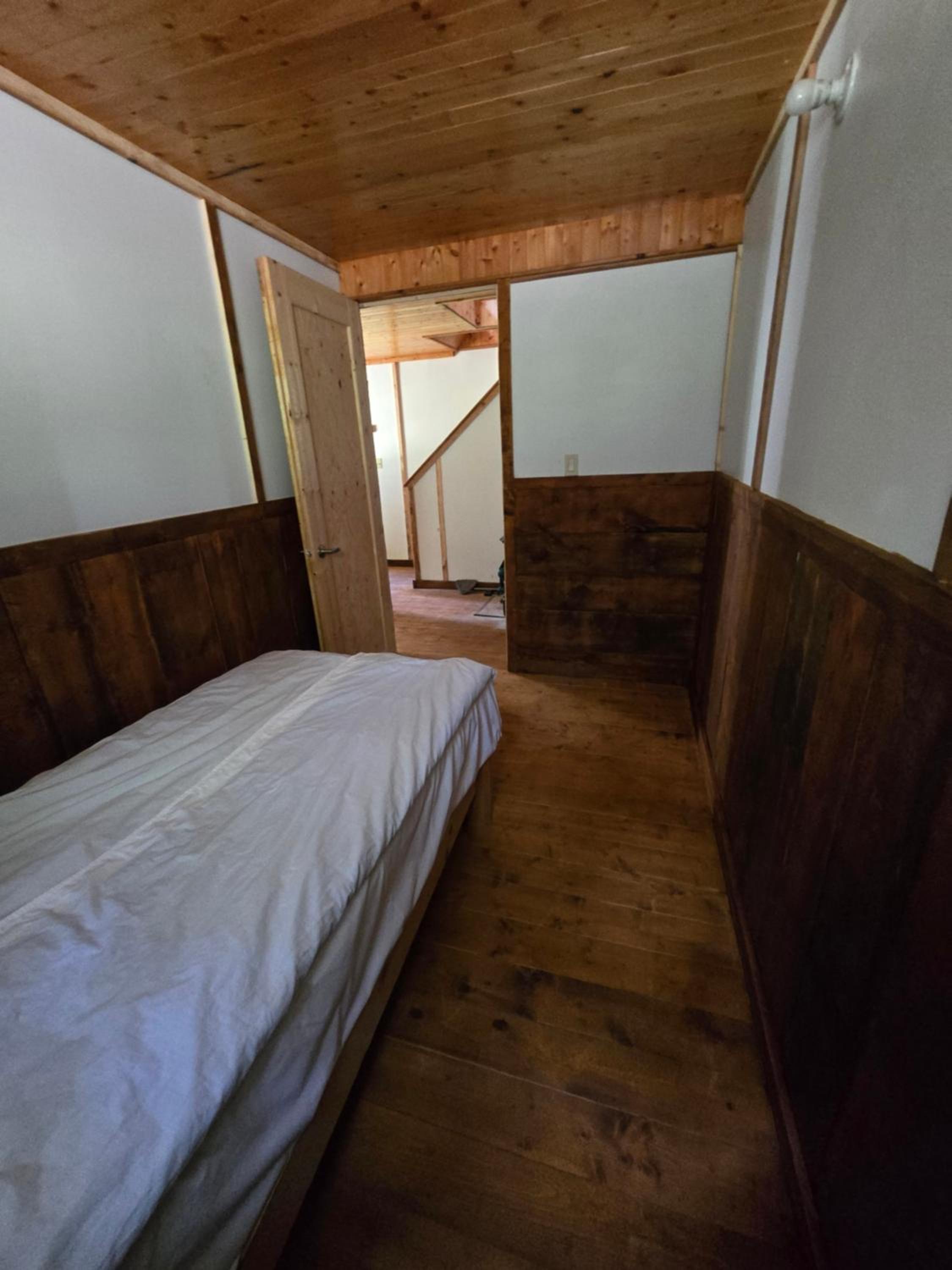 Rustic Executive Cabin at Beaverfoot