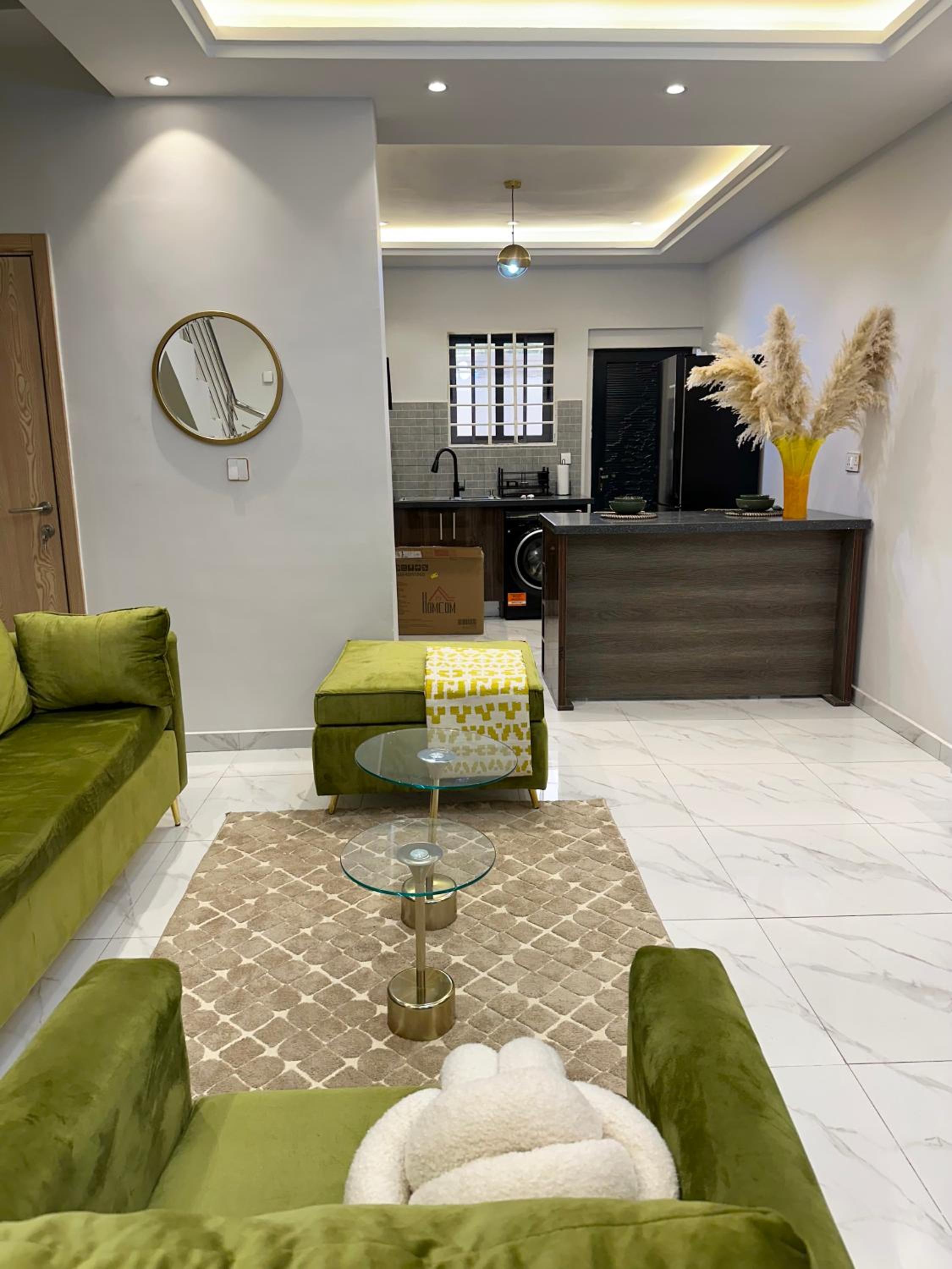 BAAHbie Lux Properties, Hannahs House 2 bed Apartment view 4
