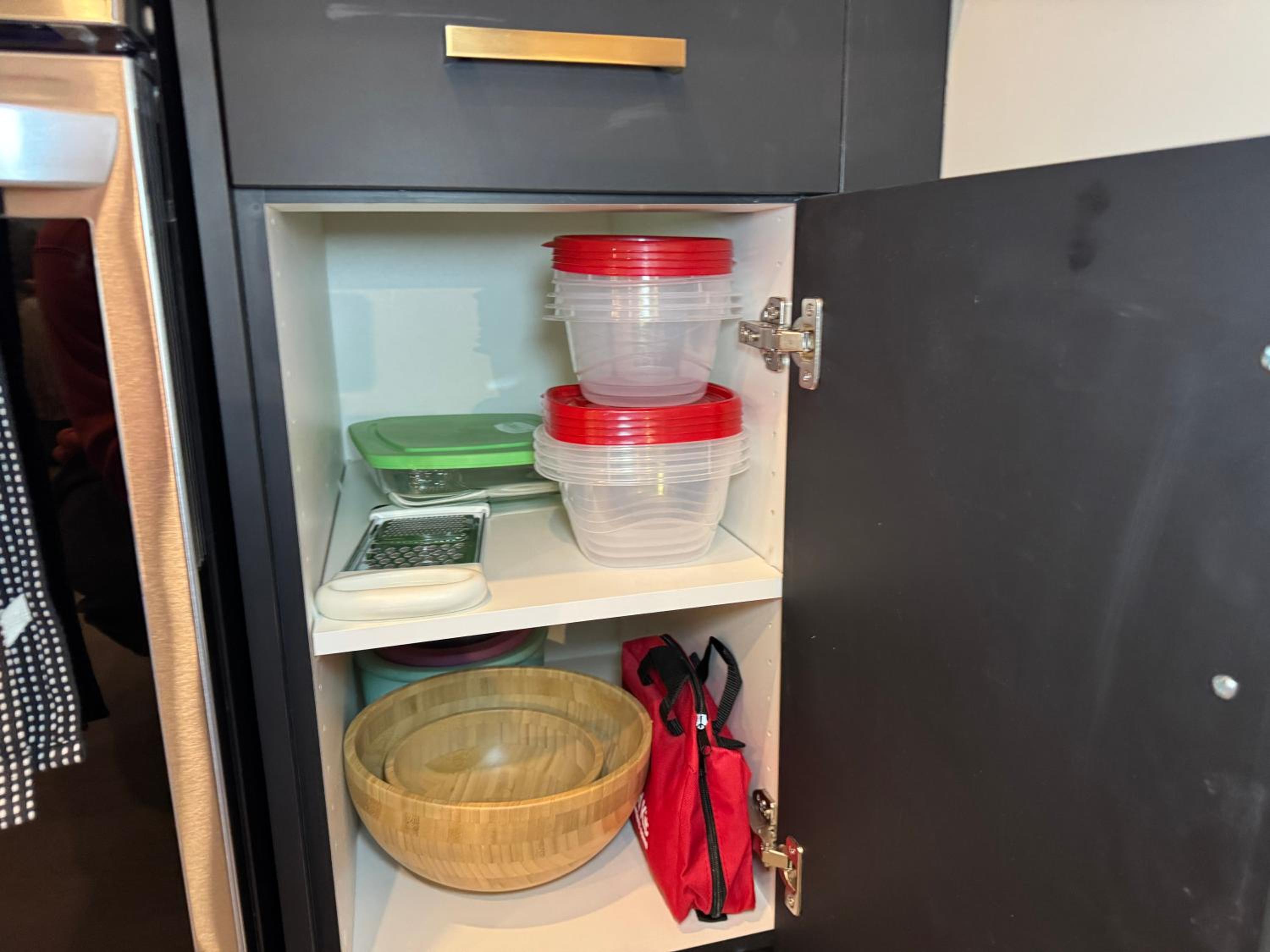 Modern Pet Friendly Walk-Out Suite and Den