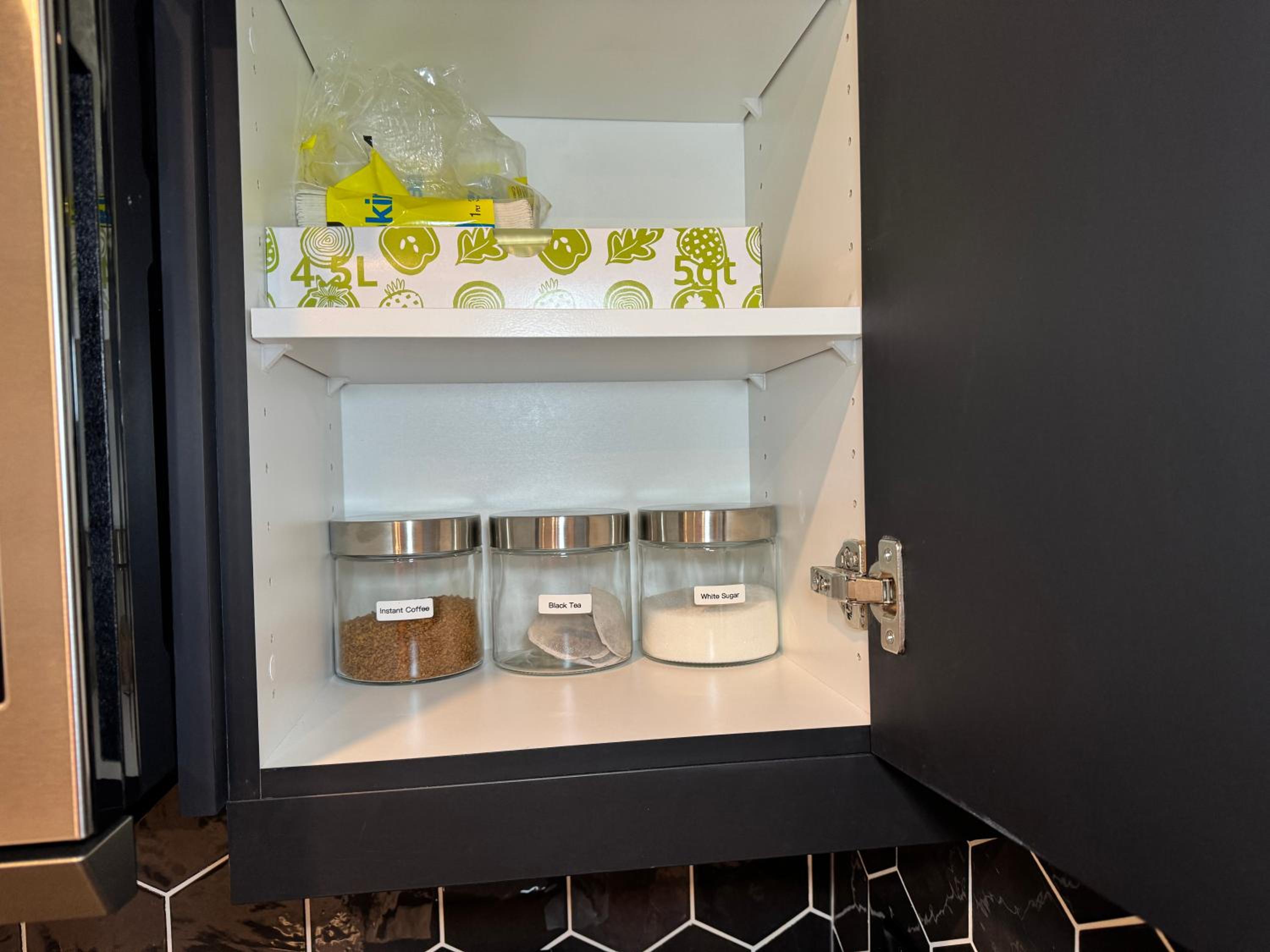 Modern Pet Friendly Walk-Out Suite and Den