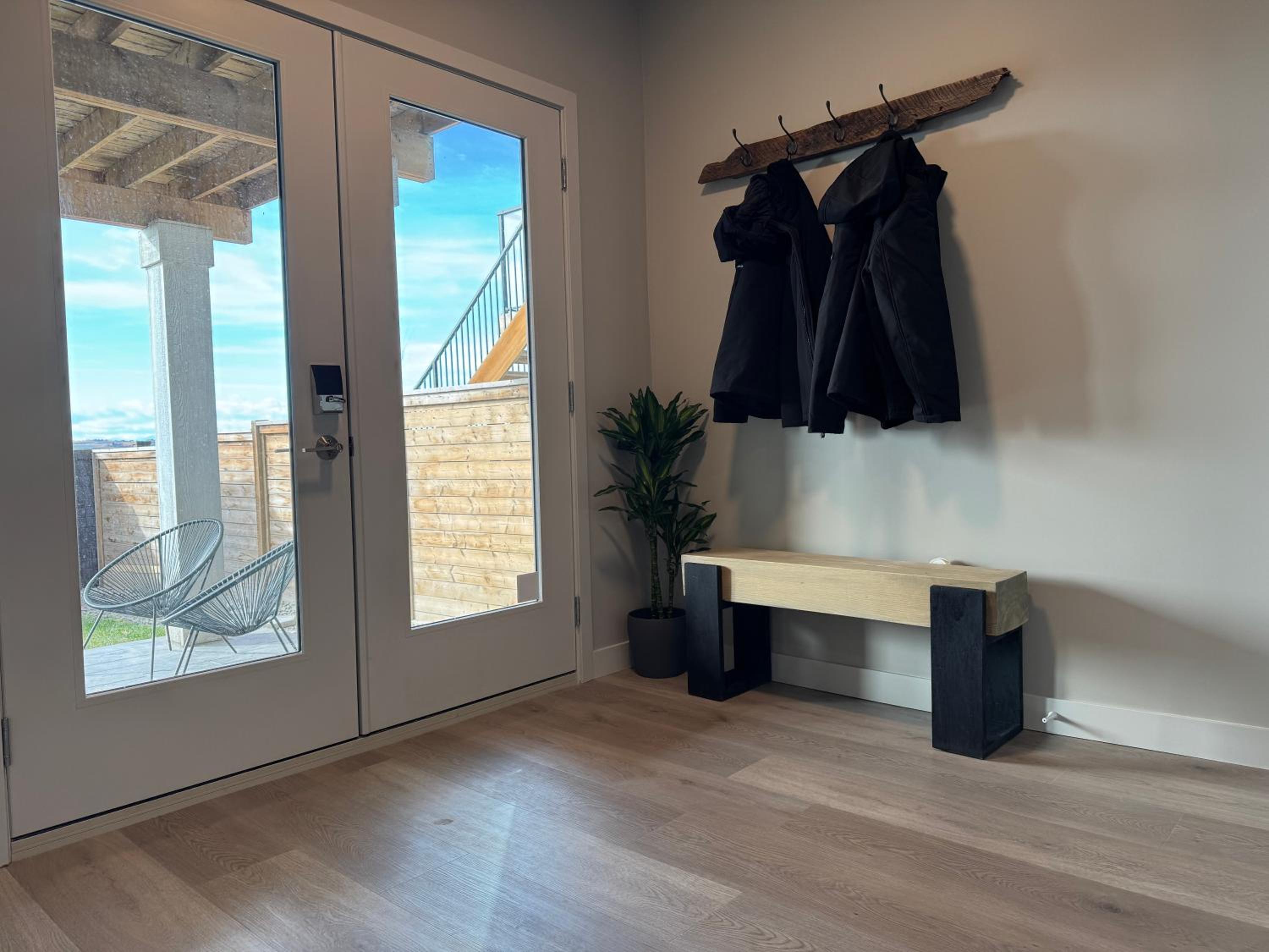 Modern Pet Friendly Walk-Out Suite and Den