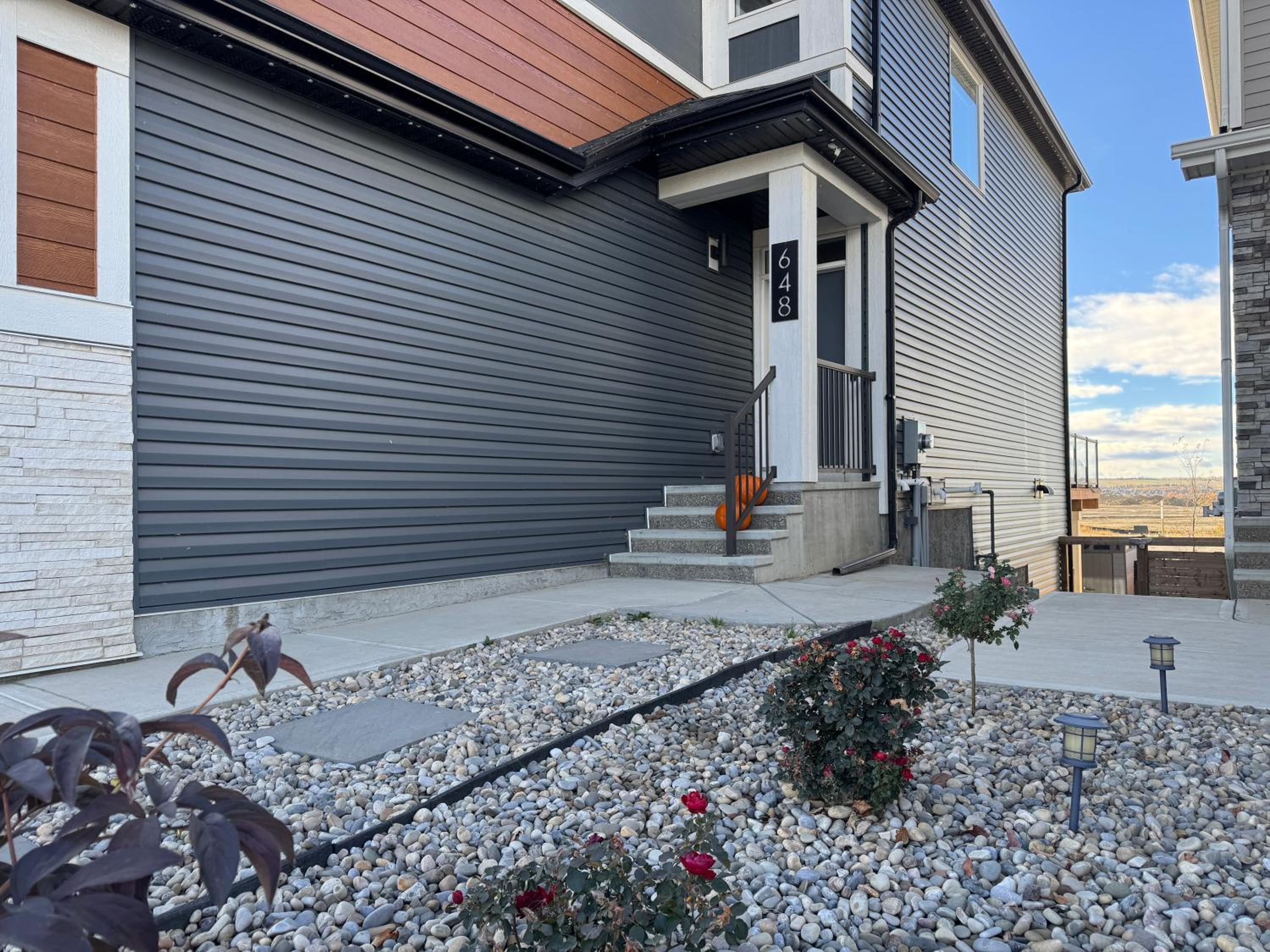Modern Pet Friendly Walk-Out Suite and Den