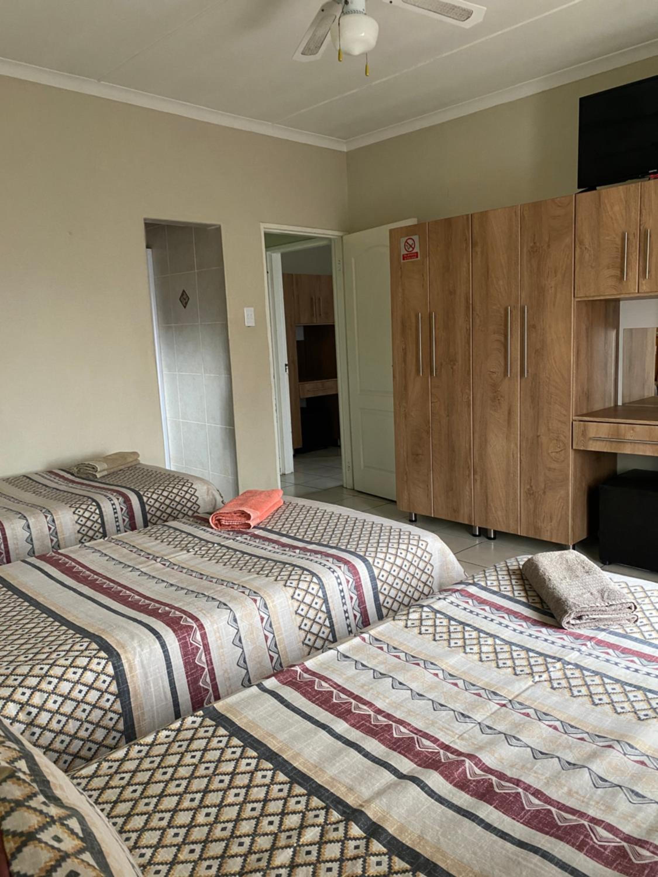 Acquila Guest House