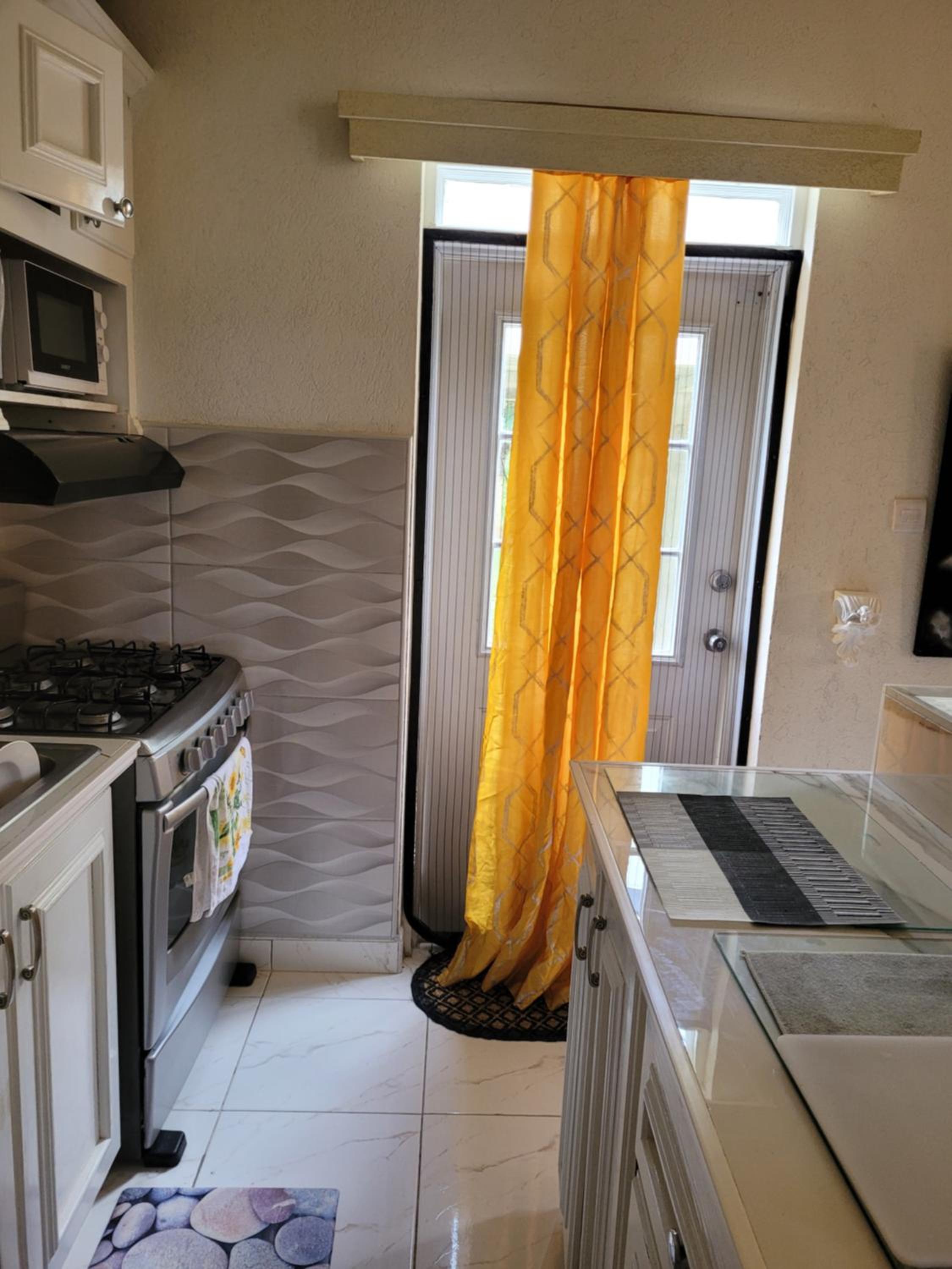 Alamander Country Suite