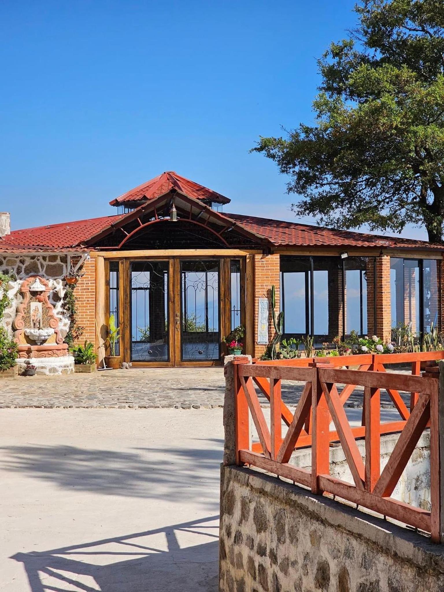 Altos Del Carmen cafe cristal view 3