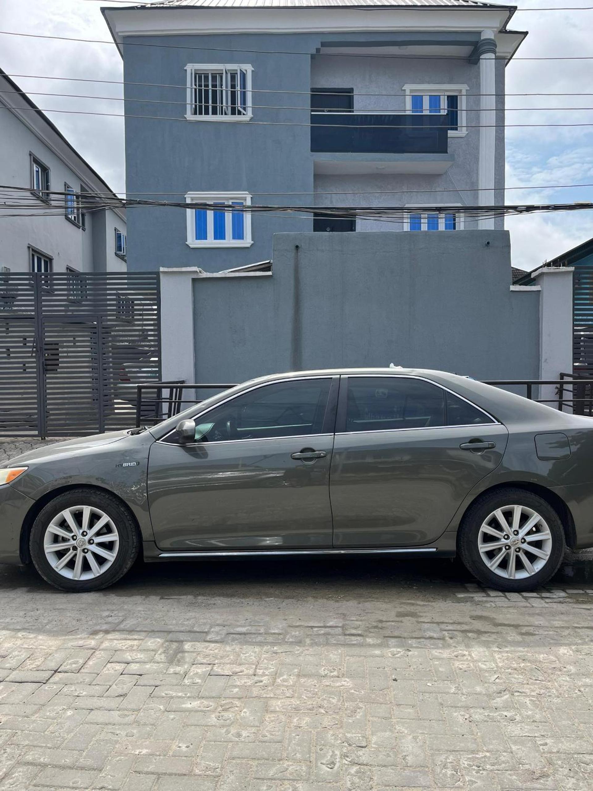 Cozy 2 bedroom apartment in Lekki with free parking view 2