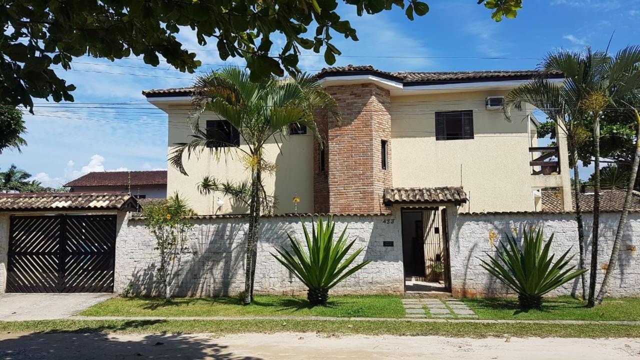 Casa na praia do Indaia piscina, bilhar, 5 quartos e vista