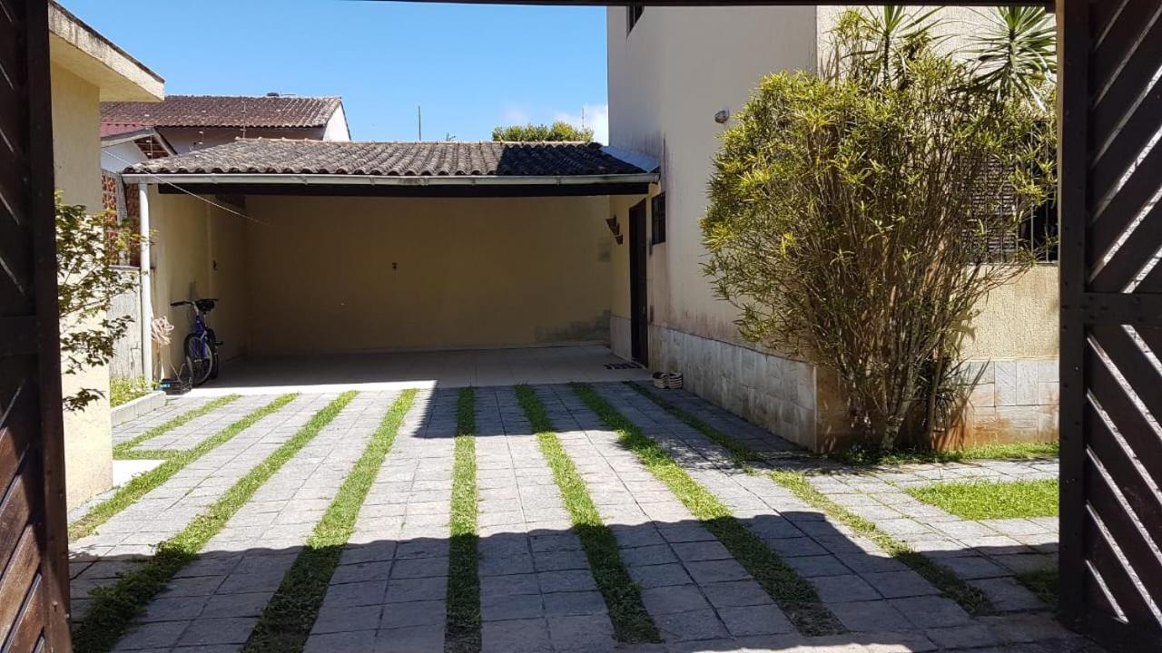 Casa na praia do Indaia piscina, bilhar, 5 quartos e vista