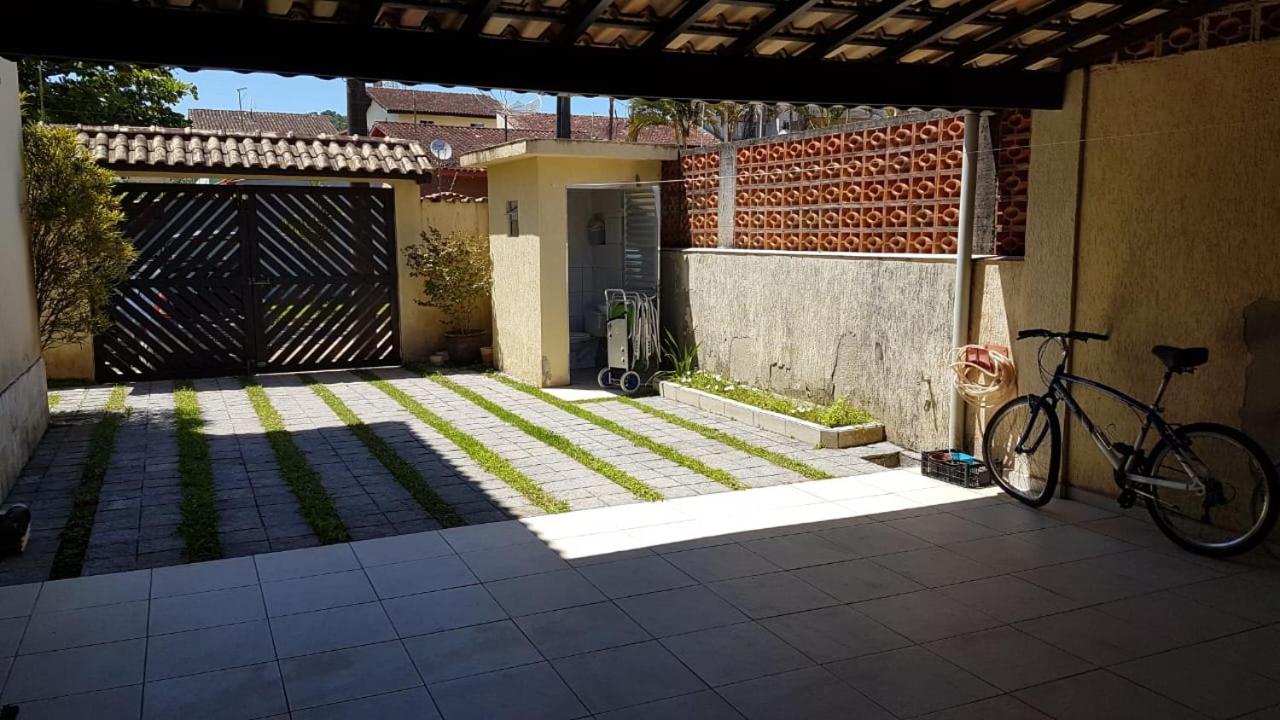 Casa na praia do Indaia piscina, bilhar, 5 quartos e vista