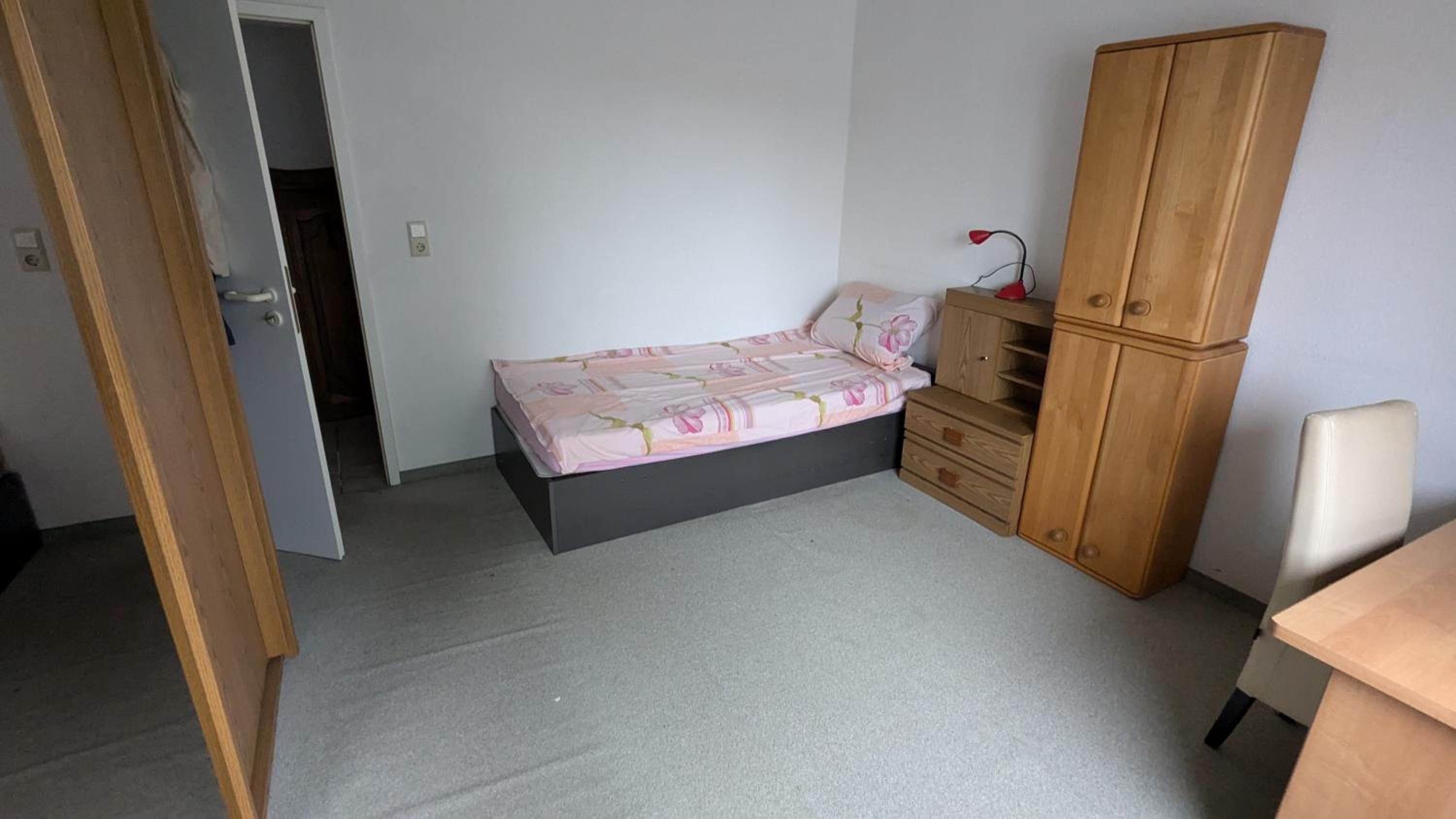 Ruhiges Zimmer im Dorf