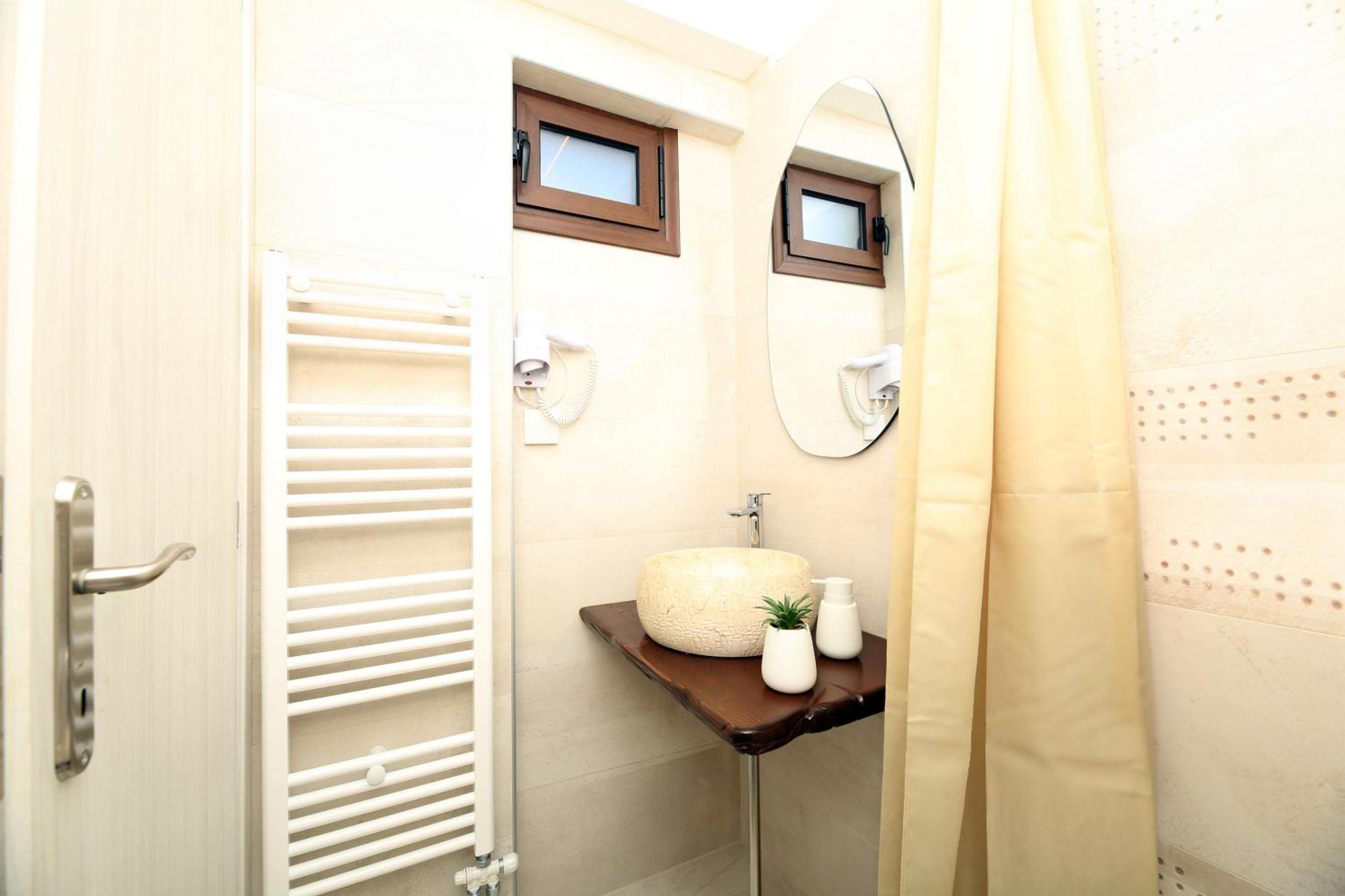 Marousos Central Guesthouse