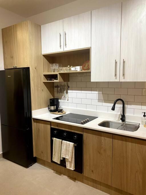 Beautifull 1BR Apt With Comfy Hotel Linens view 4
