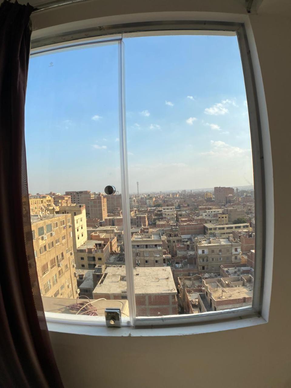 Oscar pyramids view