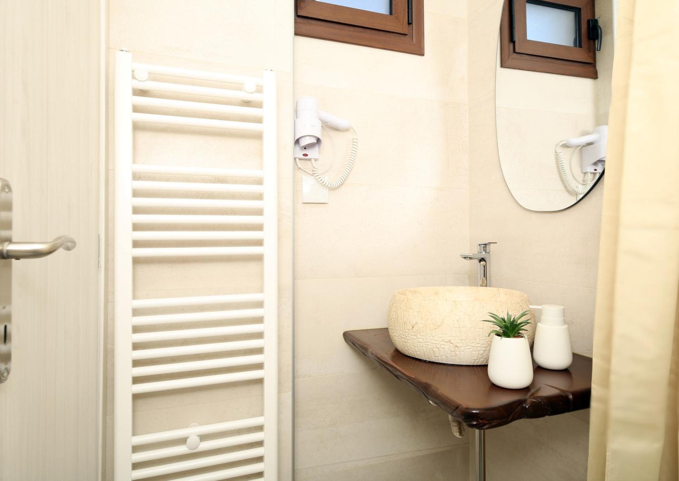 Marousos Central Guesthouse