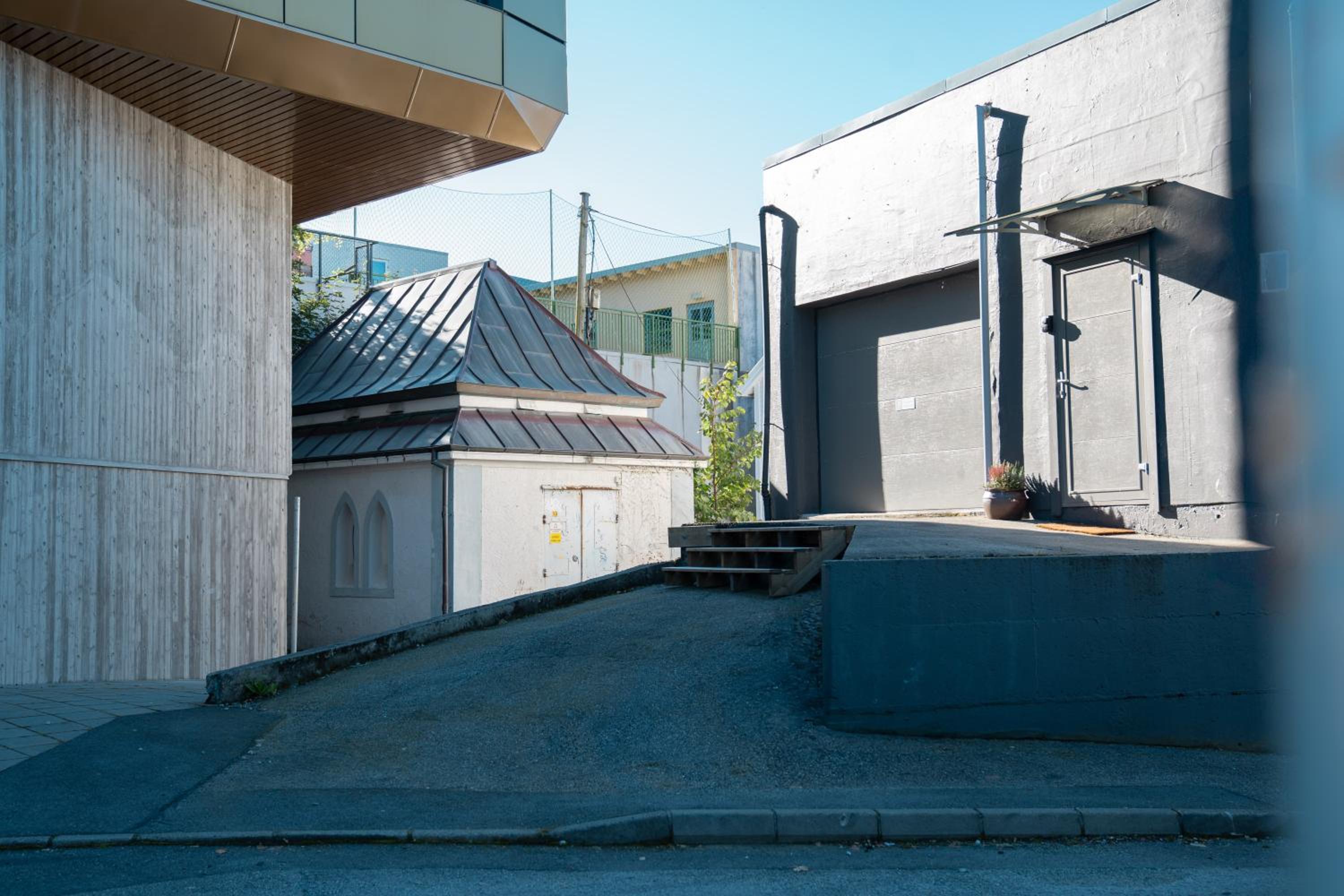 Photo 8