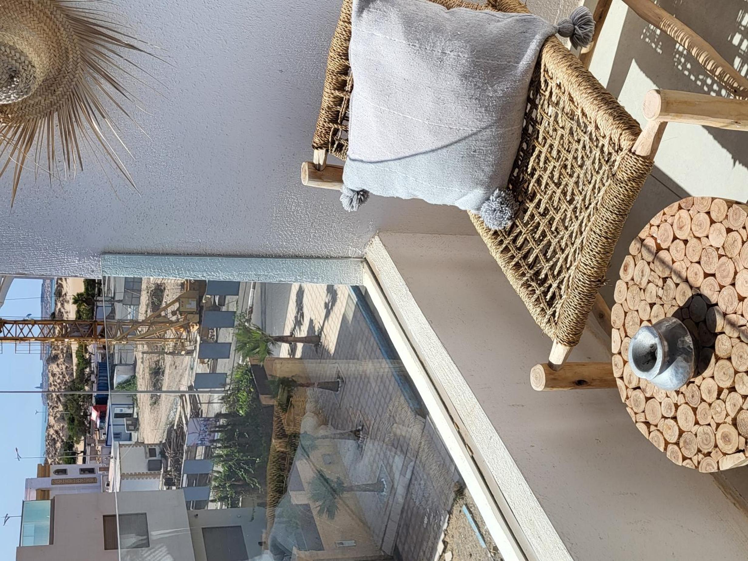 sunny amazigh perl with pool steps from beach 2balcony 2smartTV pool view 5