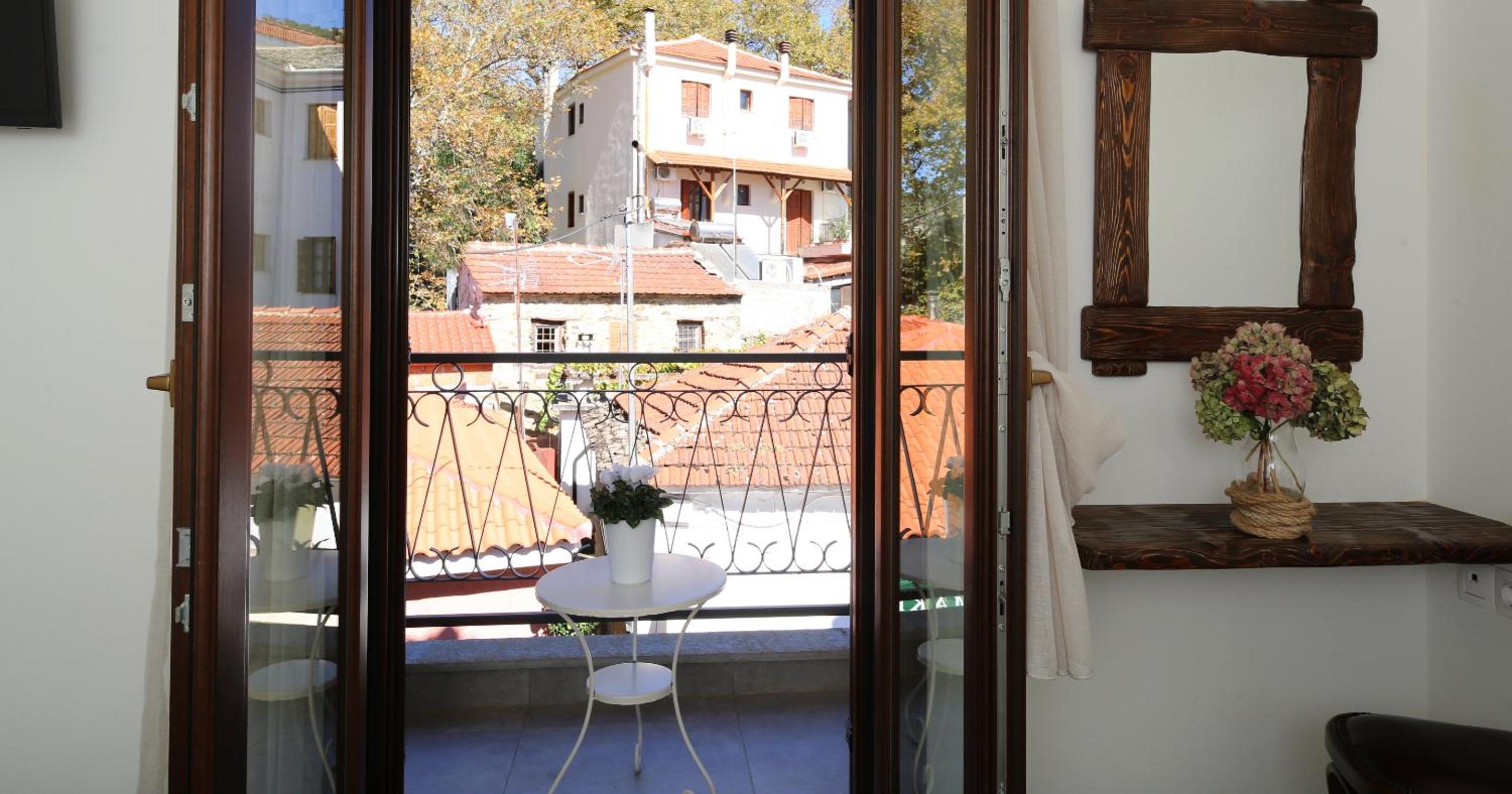 Marousos Central Guesthouse