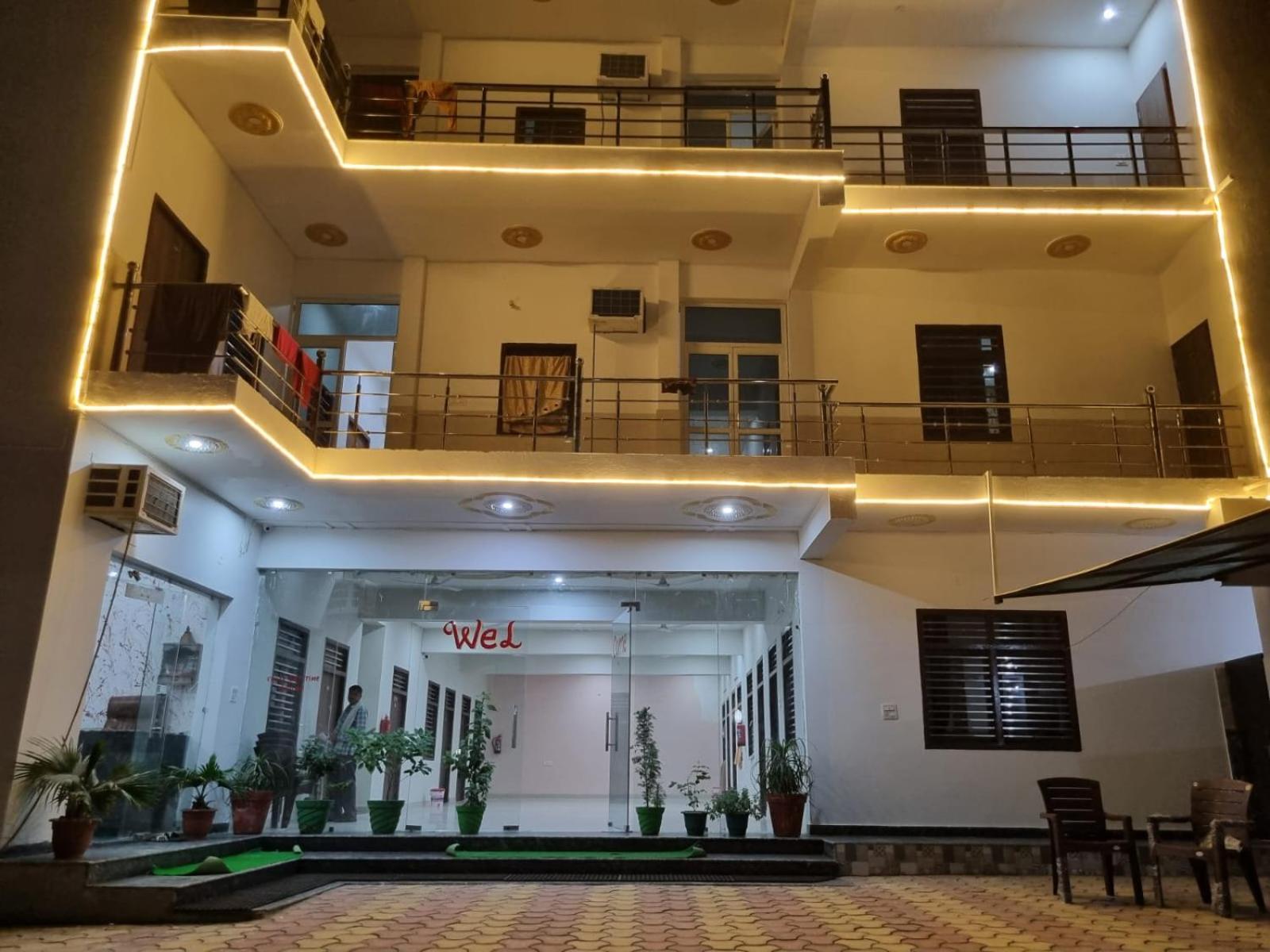 Hotel Sarovar Prosperity view 2