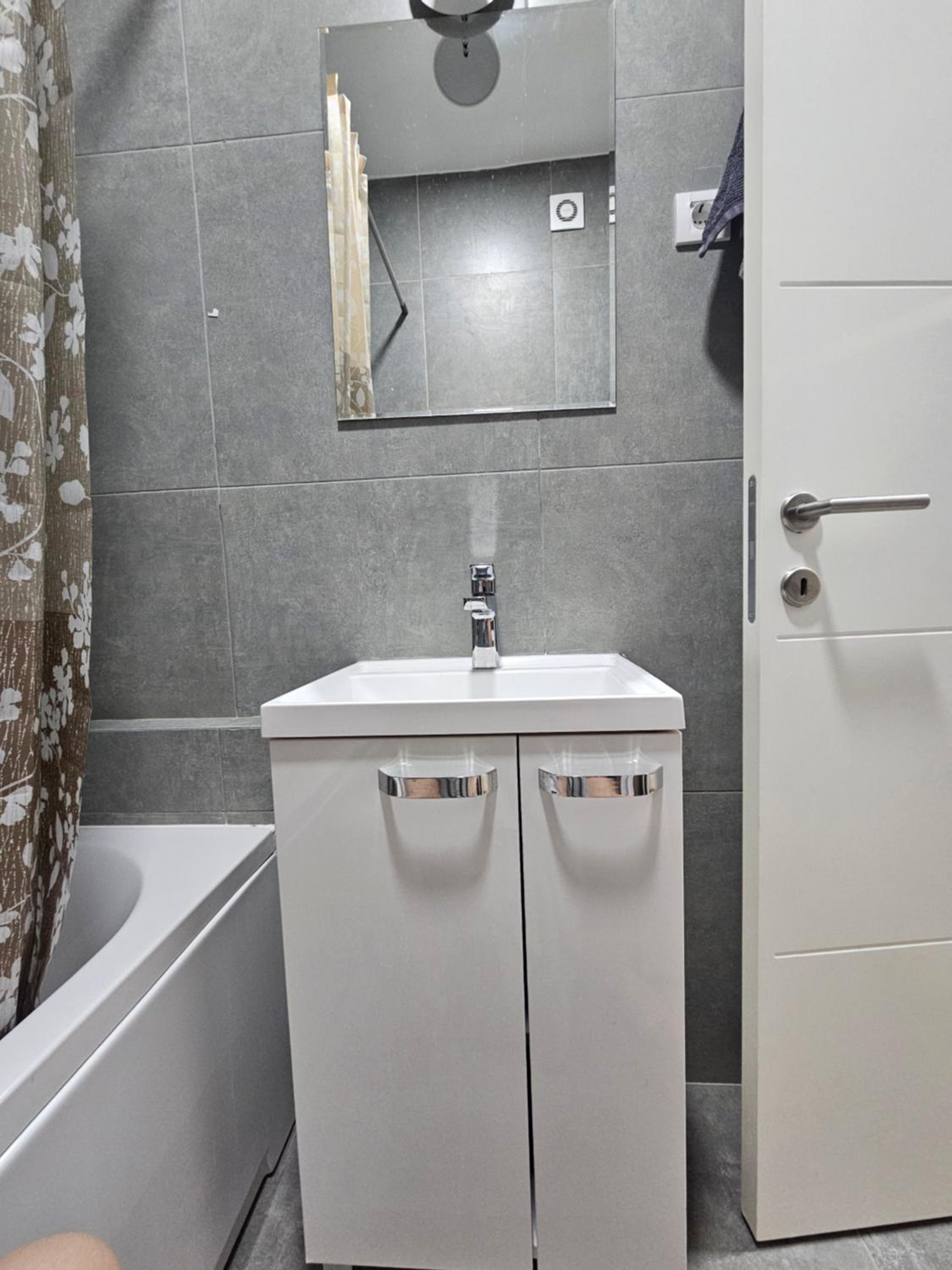 Gray Apartment Novi Sad view 5