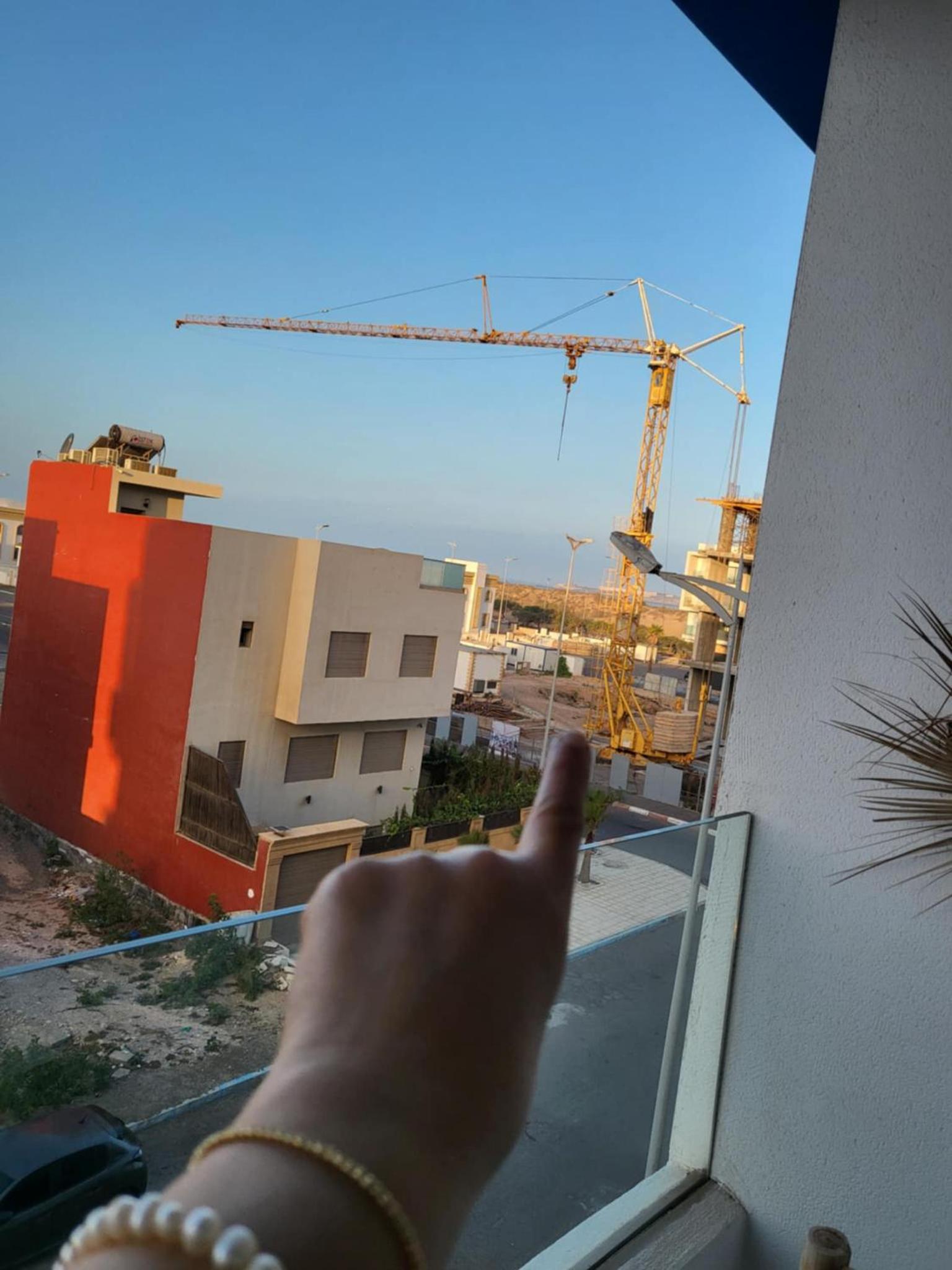 sunny amazigh perl with pool steps from beach 2balcony 2smartTV pool view 2