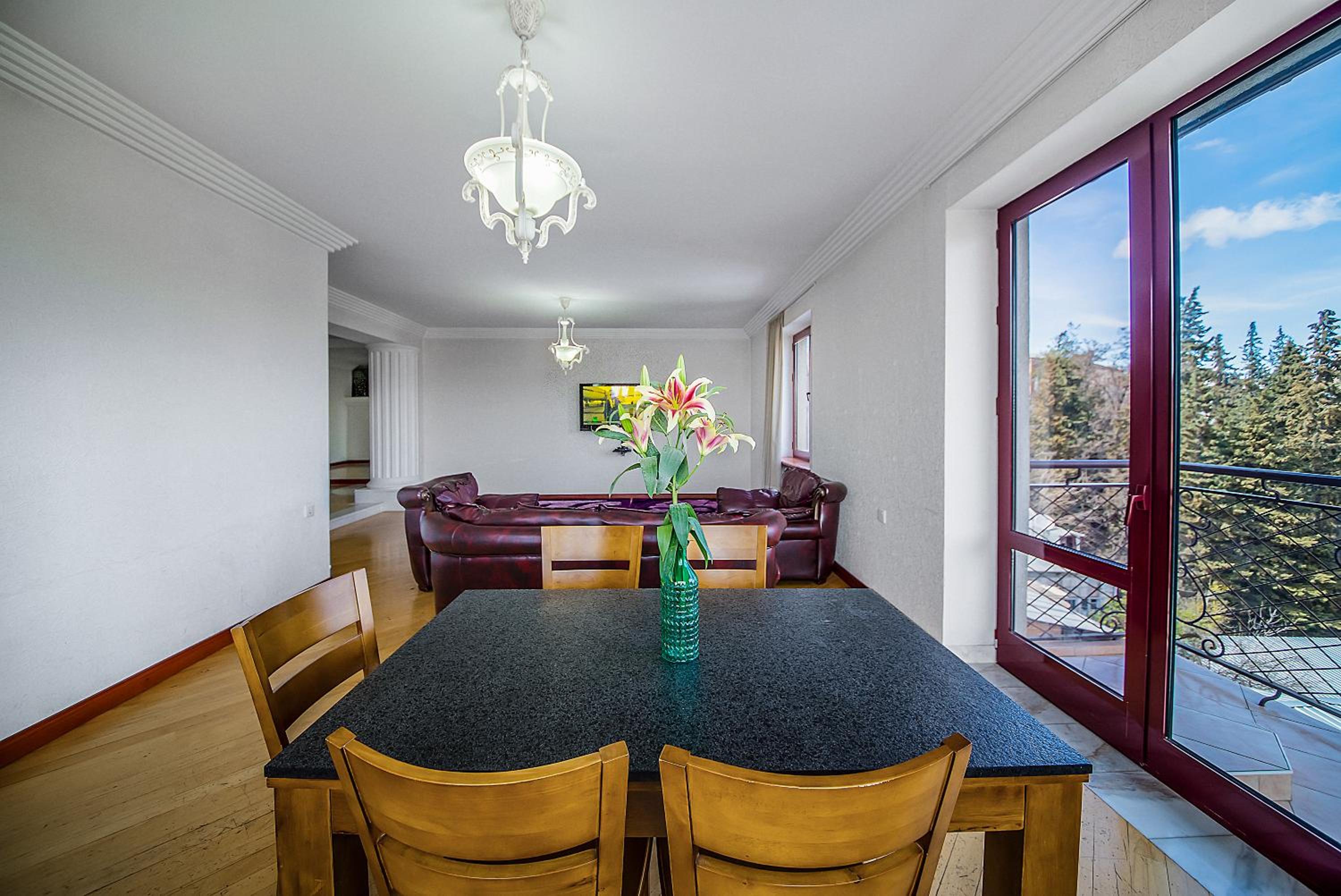 Tiflislux Apartment