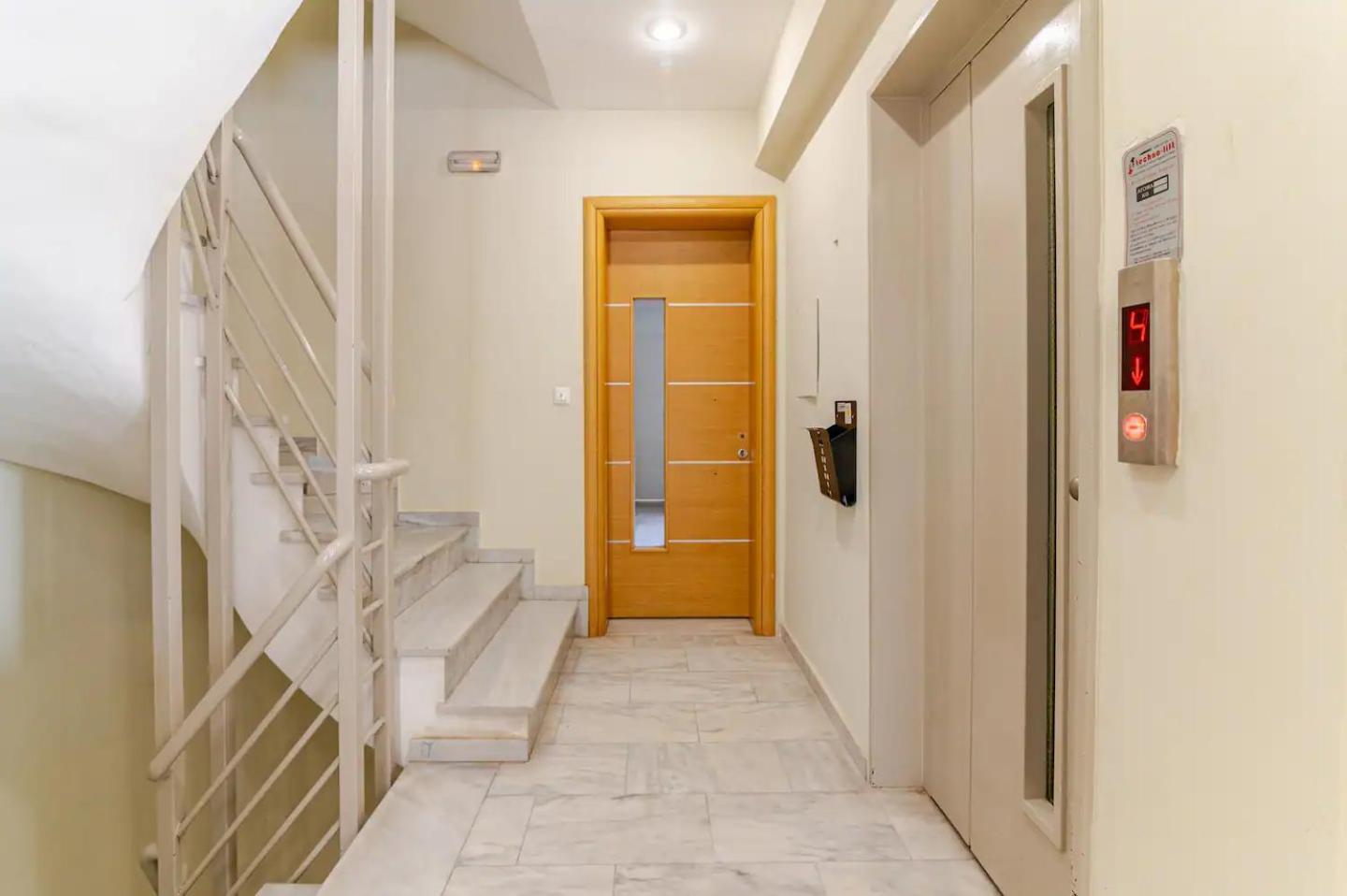 Skyview Penthouse / Central Athens